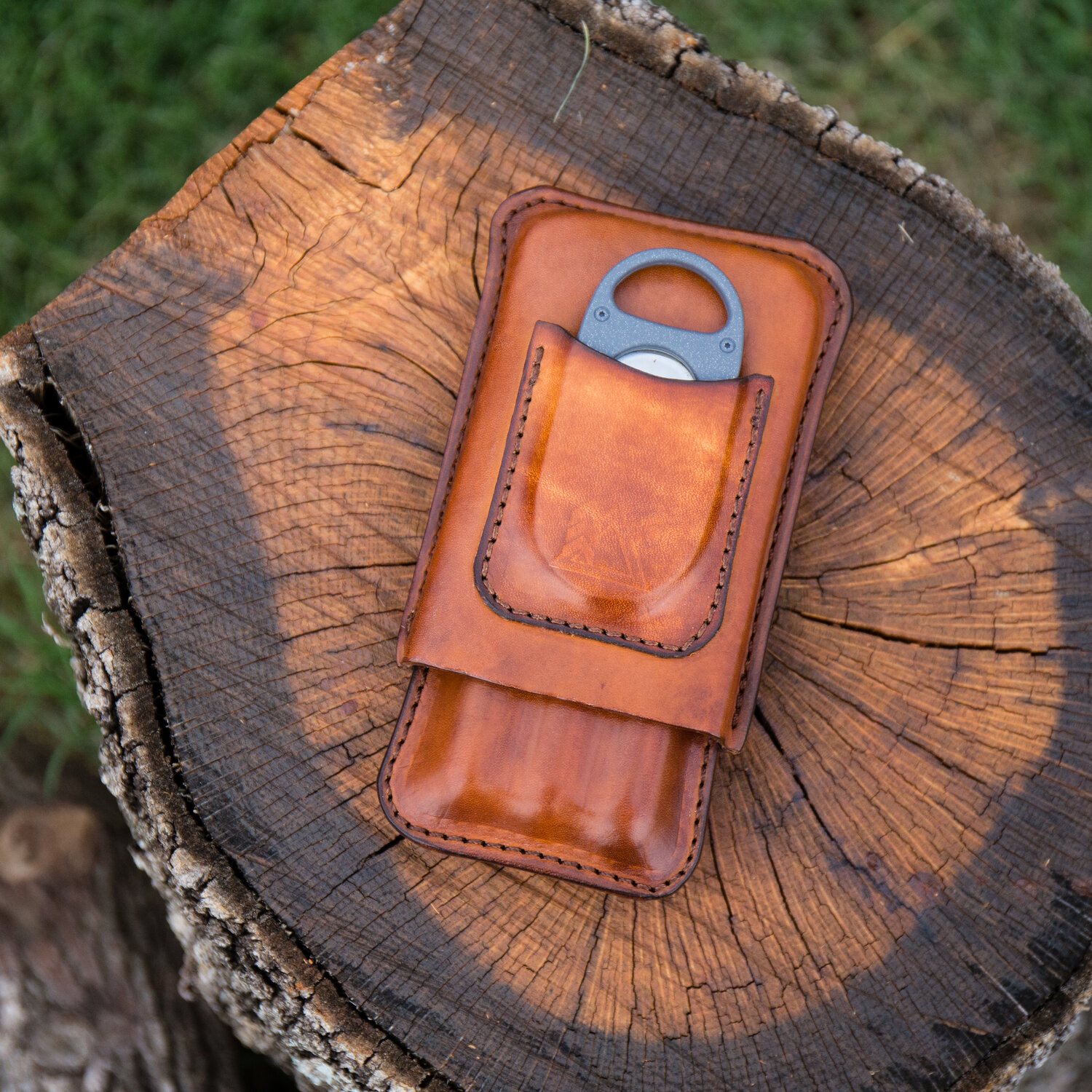 Oxley Custom Cigar Glass & Cigar Case Holder with Cutter