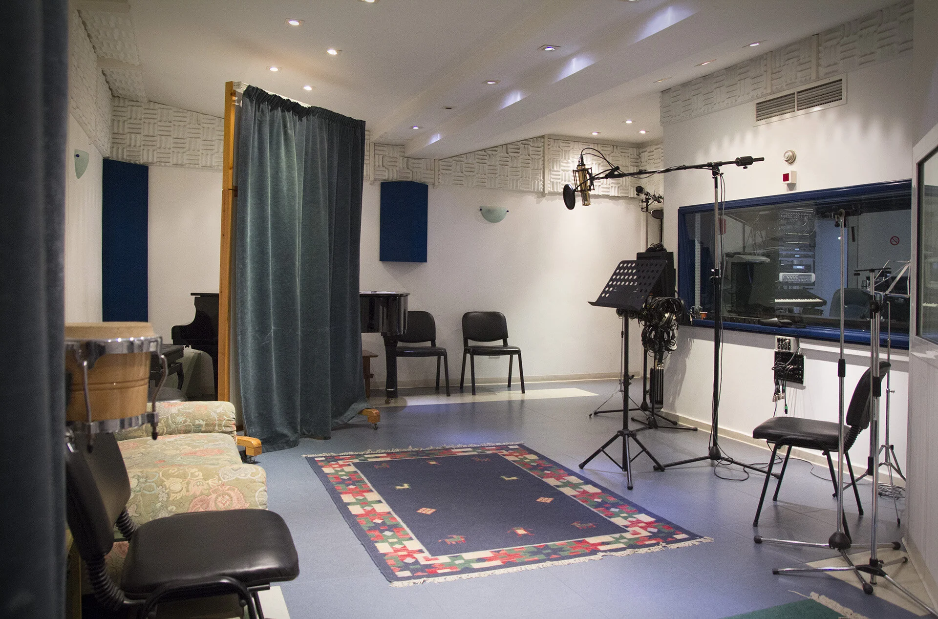 studio 1.jpg
