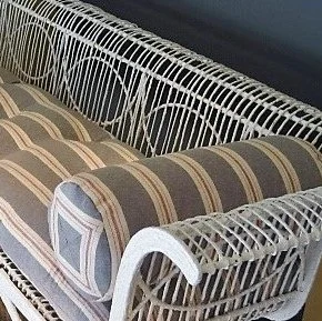 Atelier kardes cusrom pullow.JPG