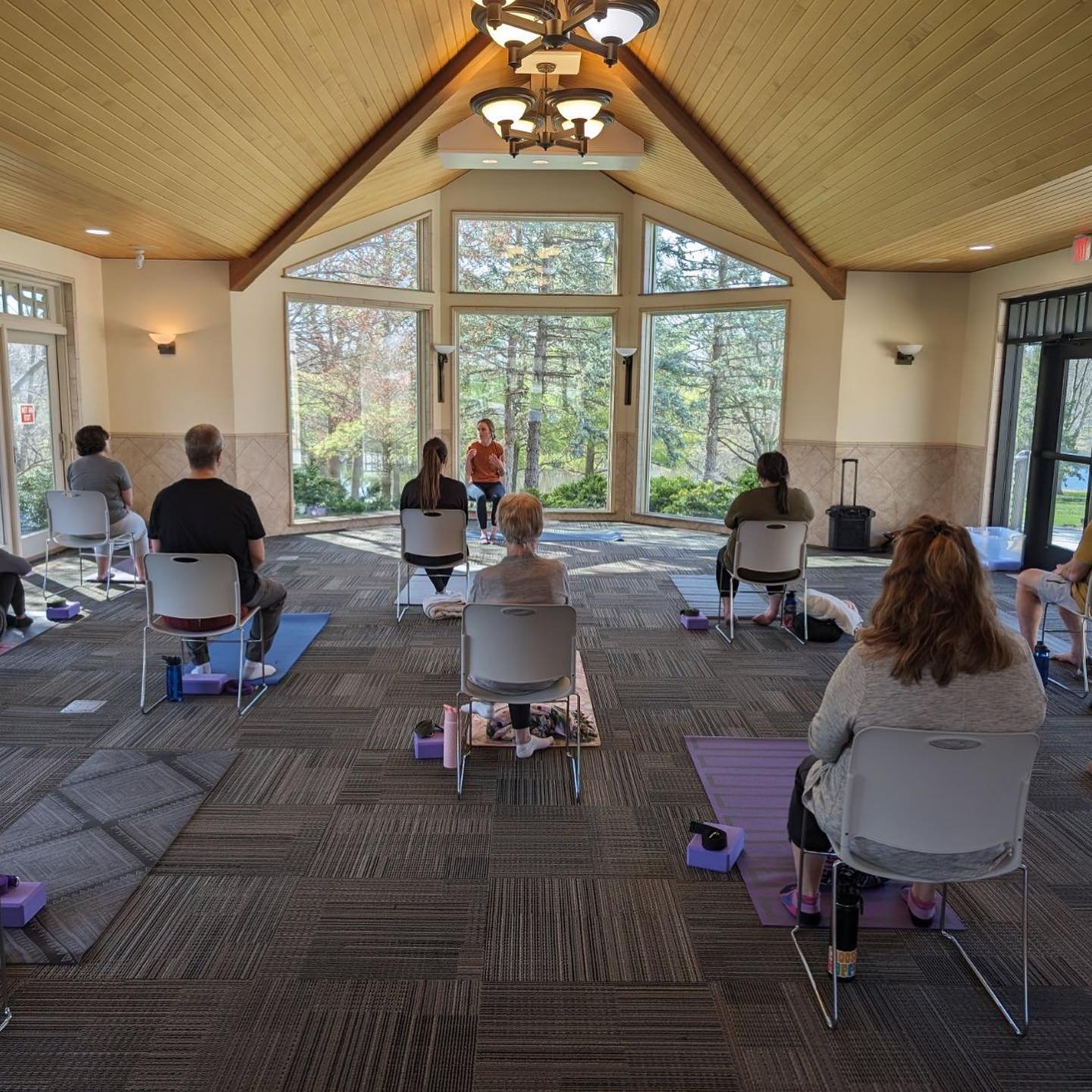 Thank you @allisonlpeet with From Within Wellness for inviting me into your space yesterday. 

Allison is a certified Mindfulness Based Stress Reduction (MBSR) instructor in the DSM Metro. She works 1:1 and in groups, but also hosts silent retreats, 