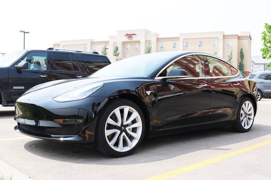 Finally got to test drive a Tesla Model 3 today!!! Standard Range+ Auto Pilot is something you gotta see in action! Instant acceleration is crazy!