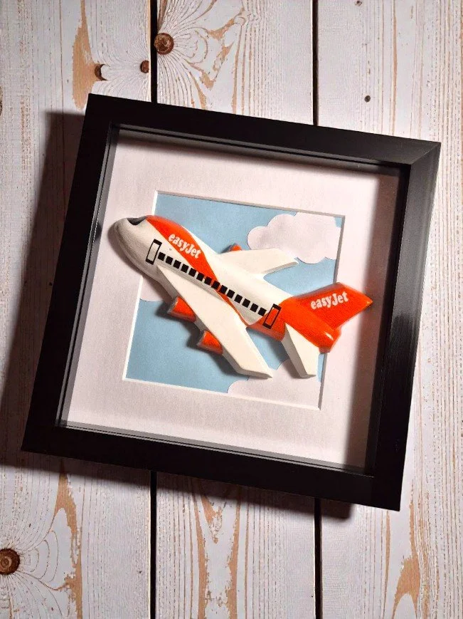 EasyJet New Livery Hand-Painted Aircraft Frame (Black) – Ex-Display Model