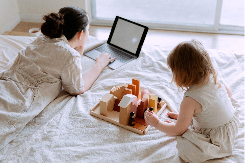 The Busy Parent’s Guide to Working From Home
