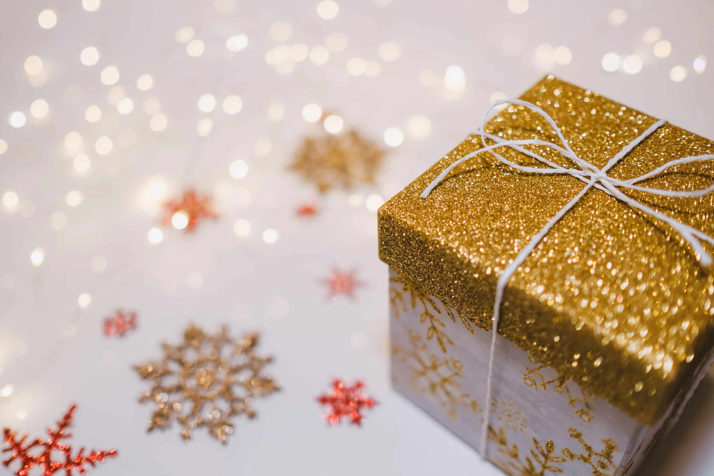 Give the Gifts Of Healthy Relationships And Effective Communication