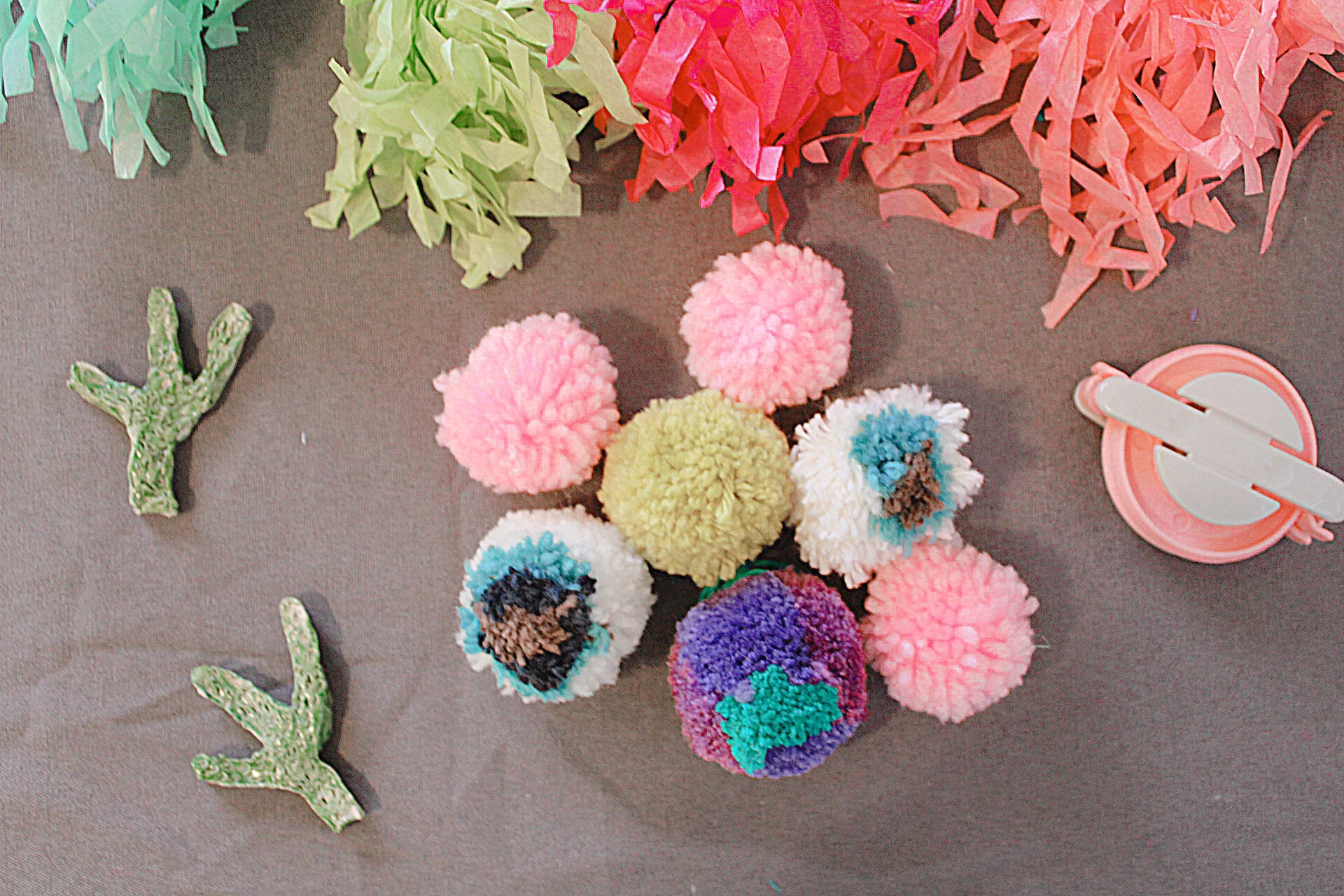 DIY Pom Poms Using a Pom Pom Maker 