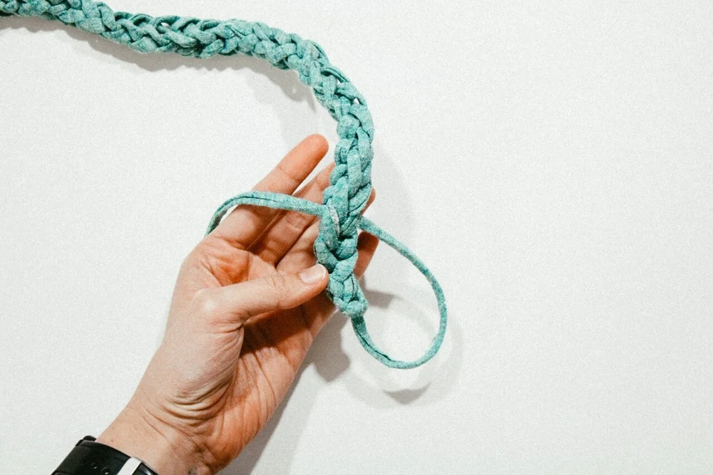 Finger Knitted Coasters/ Trivets — Homebody DIY