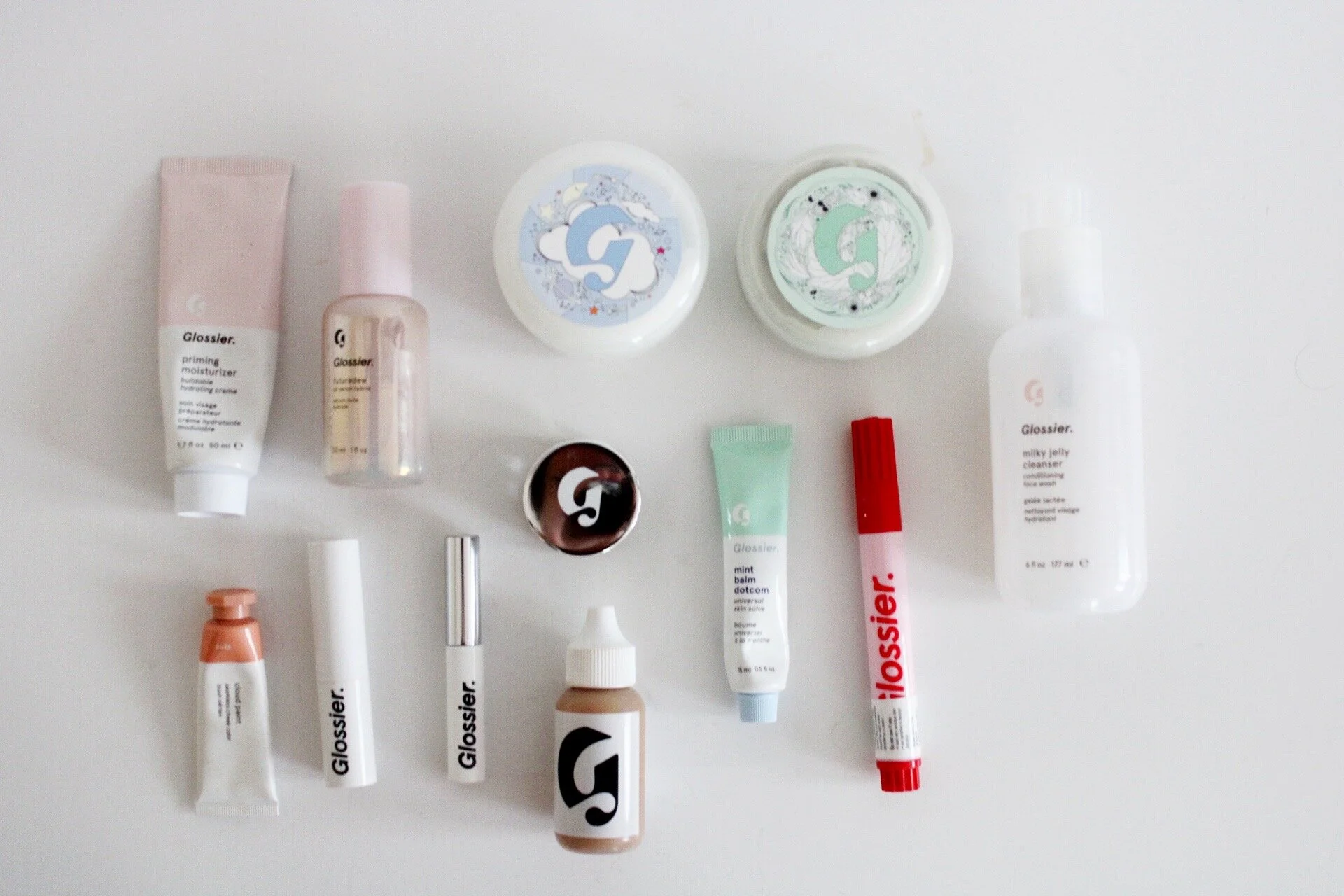 What's In My Makeup/ Skincare Bags 