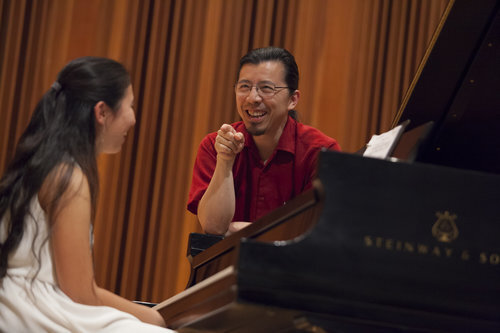 FPS student, Claire, in Masterclass with Pianist Frederic Chiu at the Lyra Music Festival