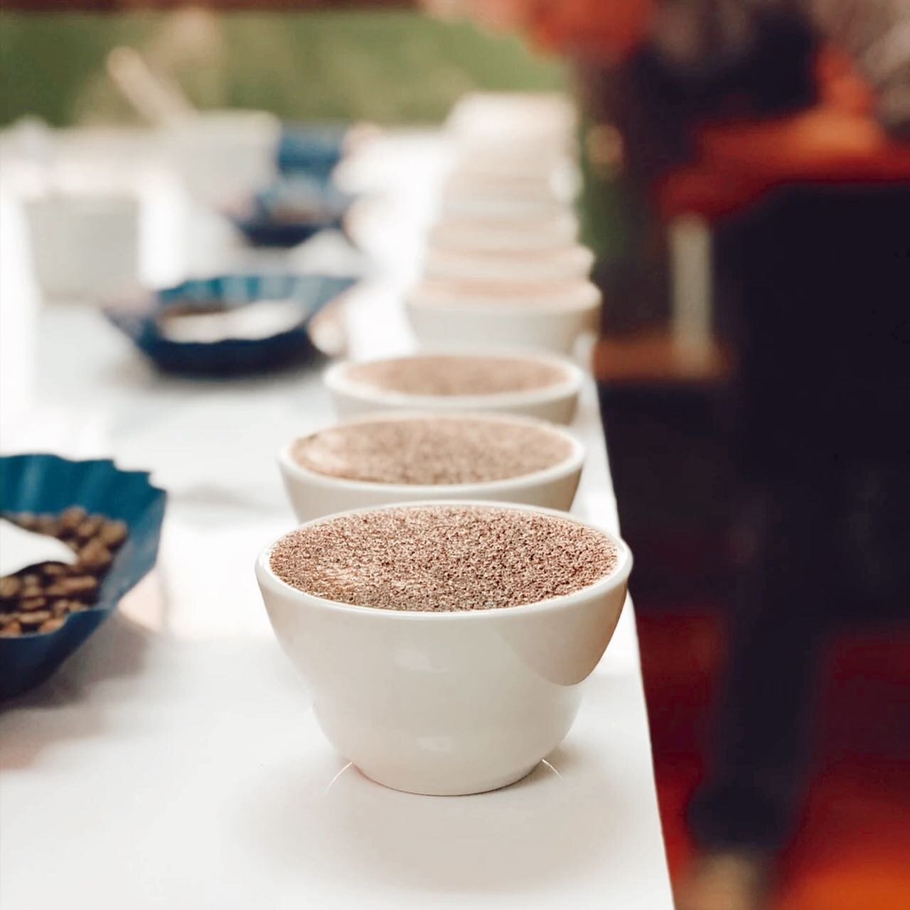 One of the first connections we made when we started working on Soul Good was Tyler from @fiveandhoekcoffee . I&rsquo;m pretty sure he was the first roaster to reach out and offer support/samples (🙏🏼). After trying their coffees we were hooked - an