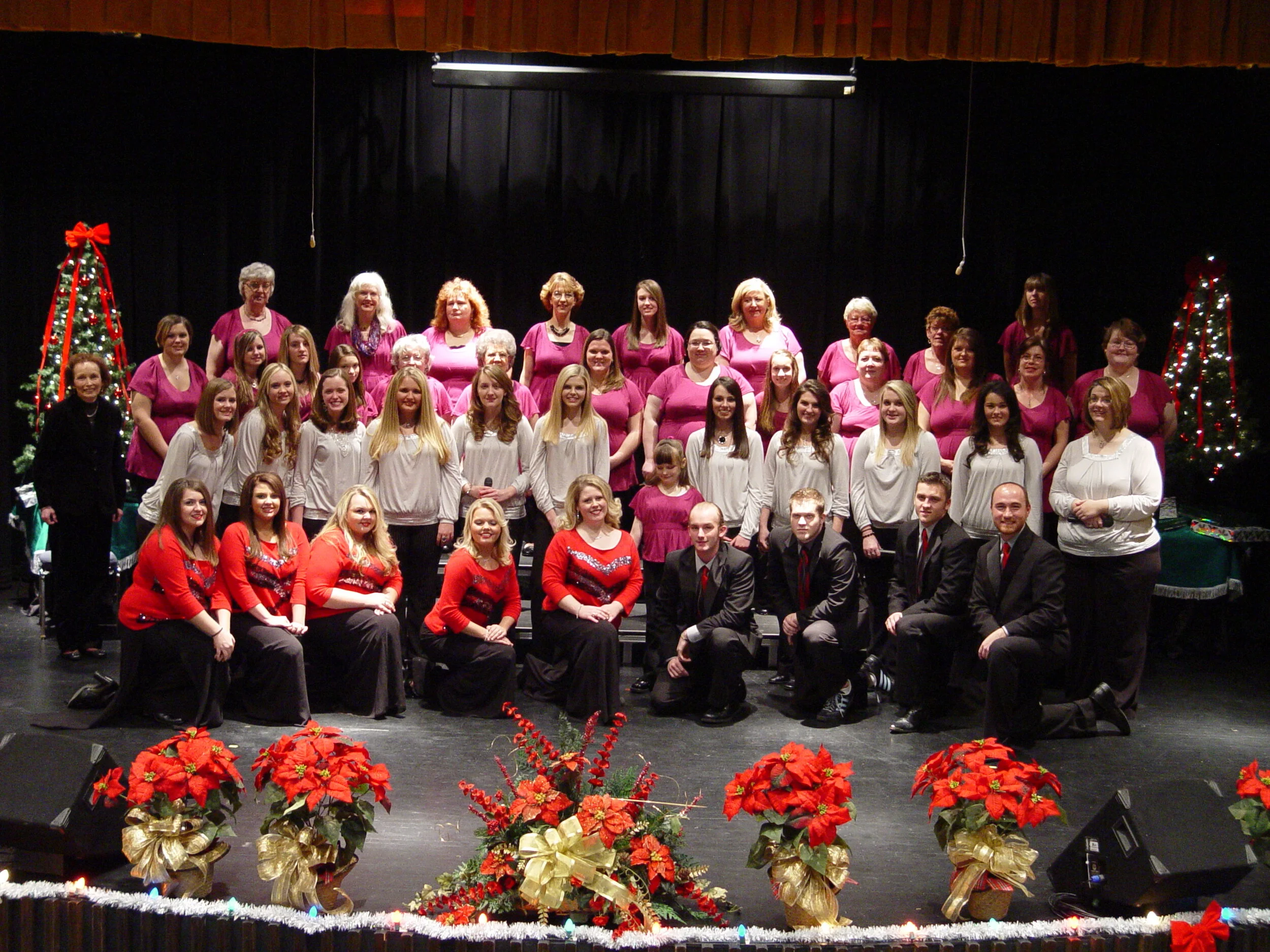 CHOIR.JPG