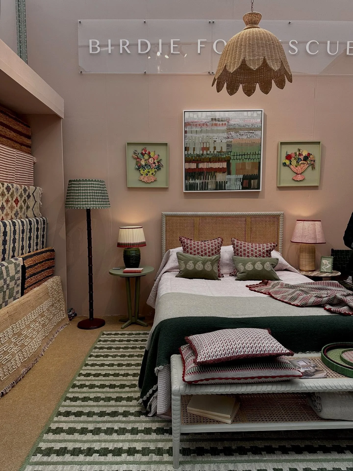 Another inspiring trip to Decorex this year! I&rsquo;m always so drawn to the lighting and this year was no exception. The fixtures were bigger and more colourful than ever which feels my creative heart with joy! 

A few other things to note were the