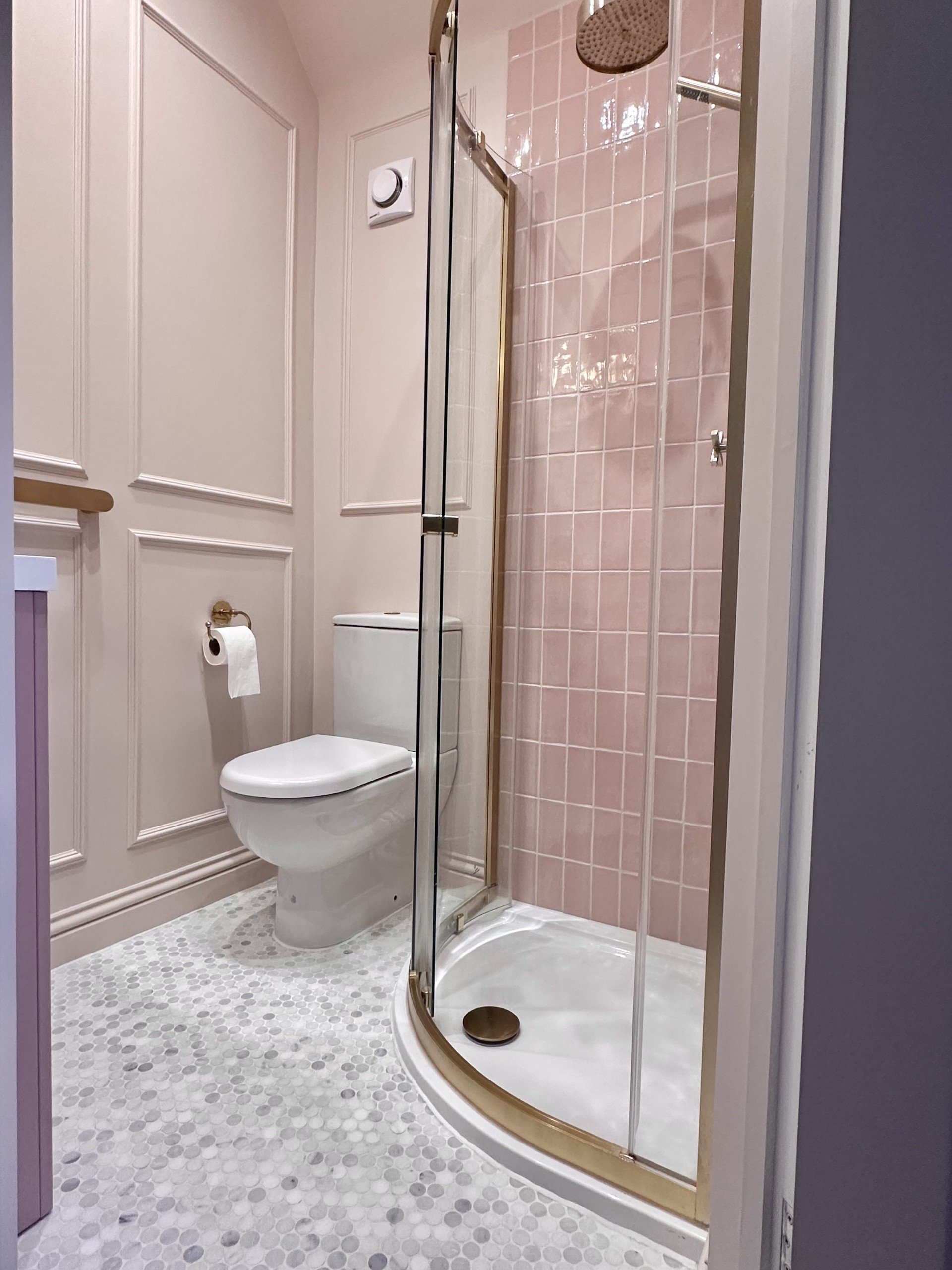 Emilia bathroom toilet.jpg