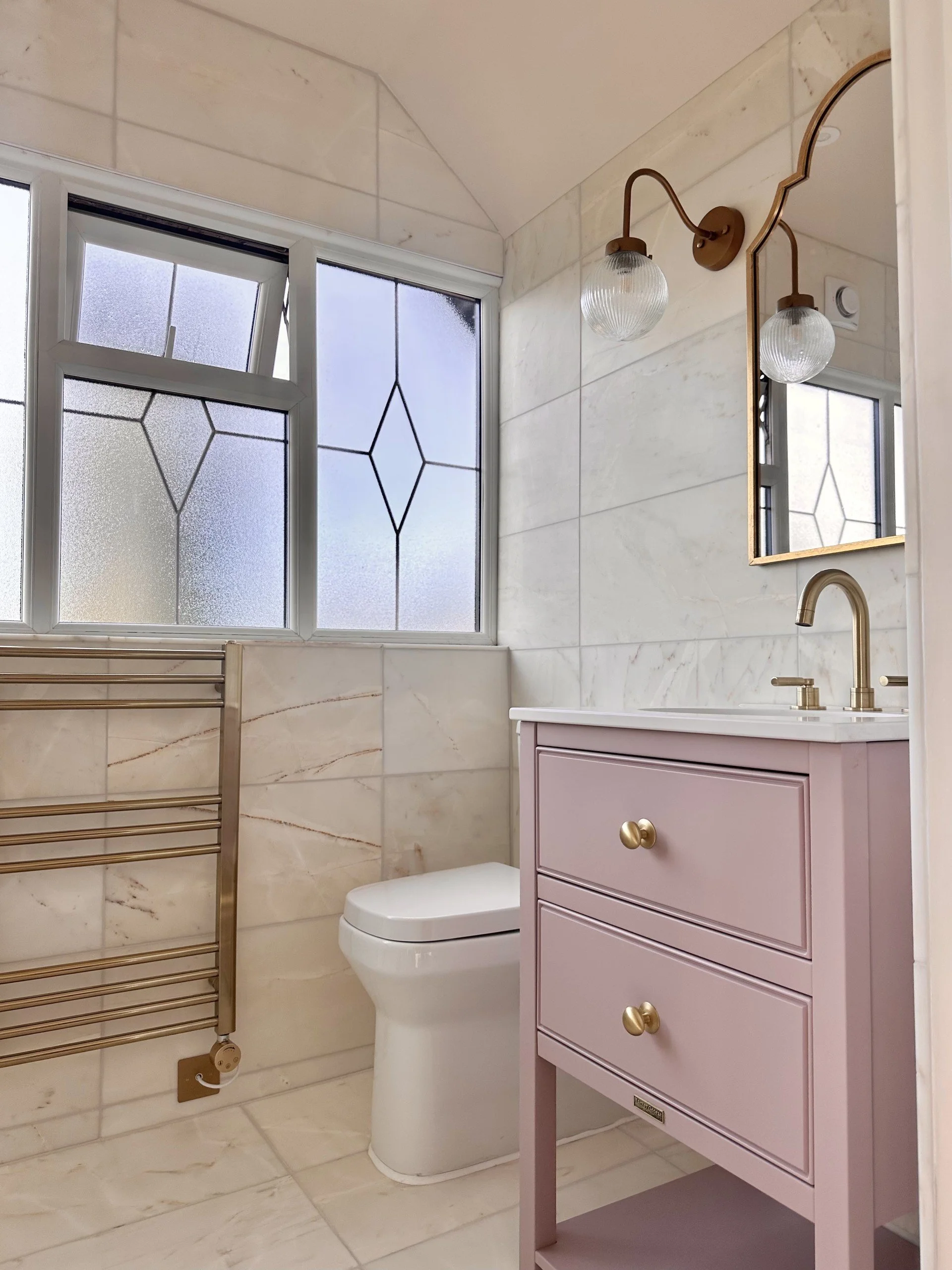 master ensuite 3.jpg