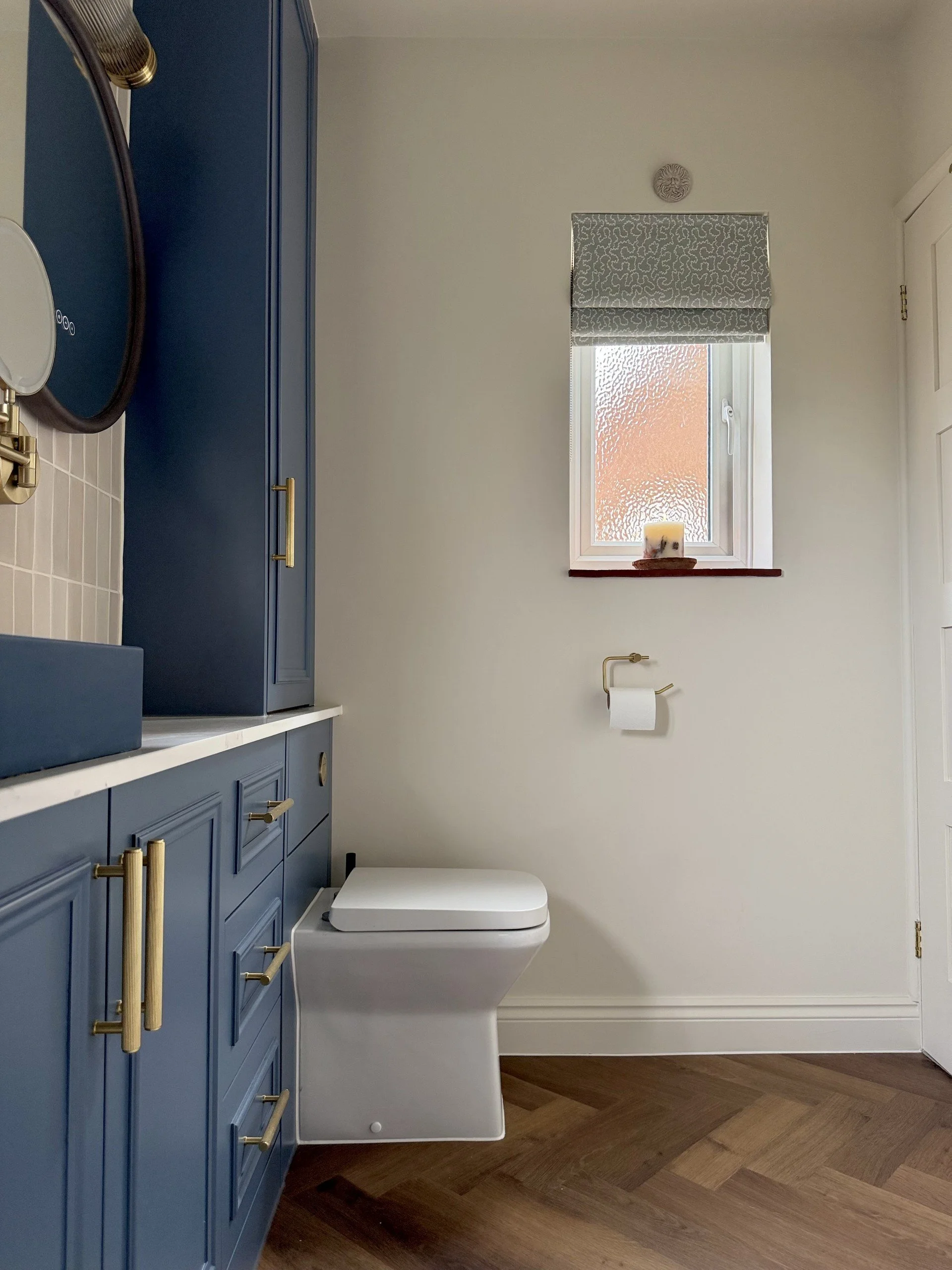 bathroom cabinet.jfif