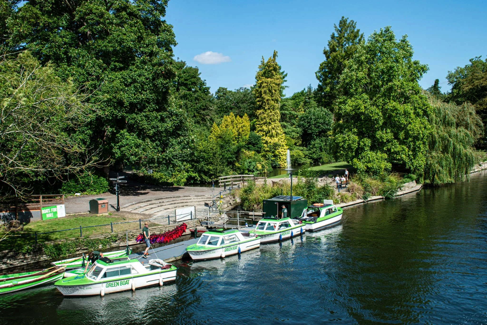 Maidenhead Boat Hire — The Little Green Boat Company