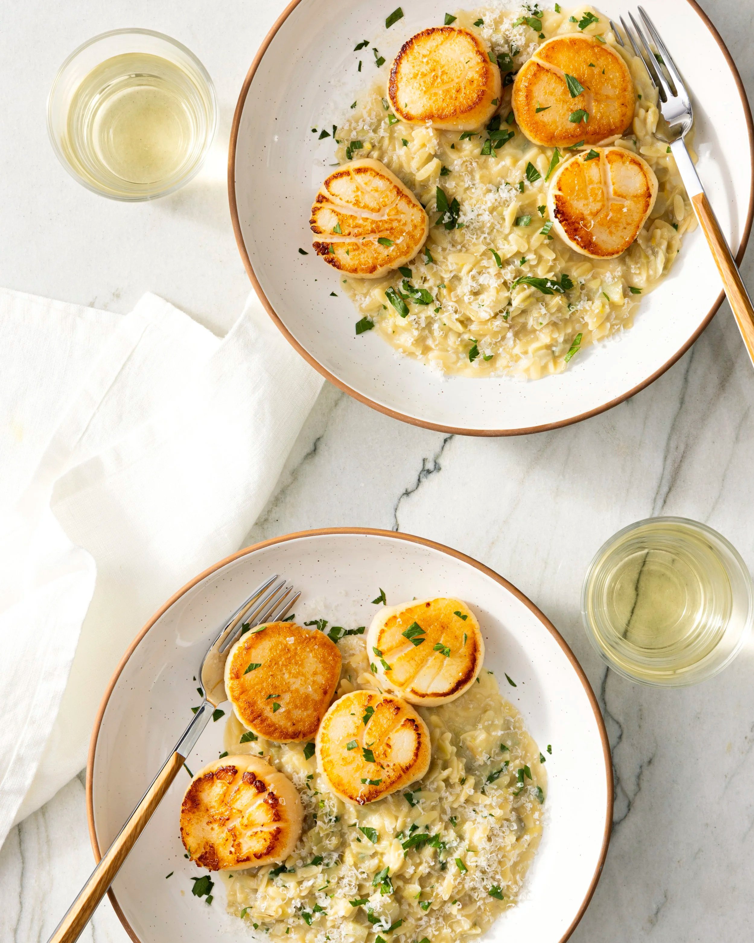 SFS_Seared-Scallops-with-Artichoke-Orzo-Risotto-for-Two_607.jpg