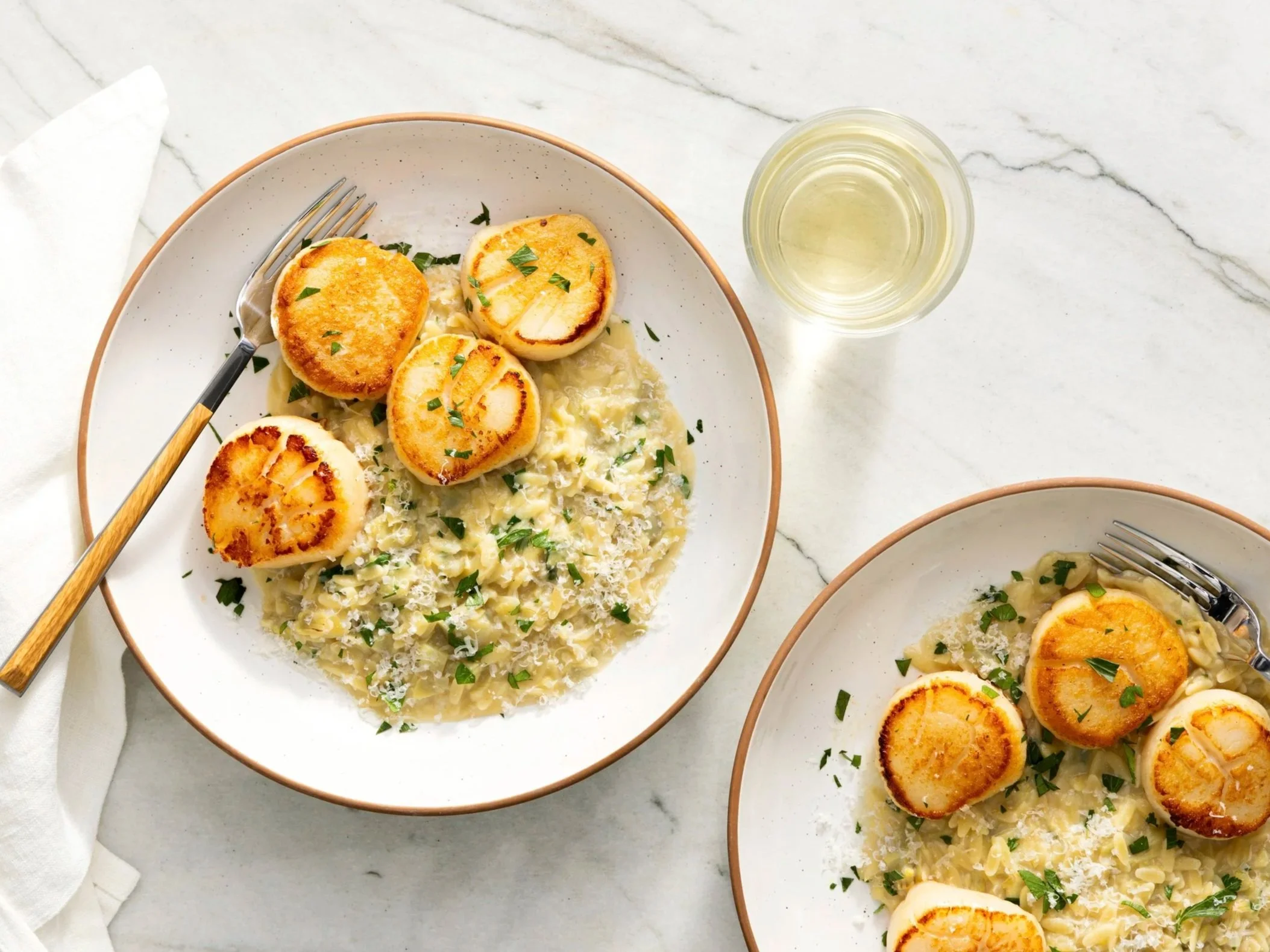SFS_Seared-Scallops-with-Artichoke-Orzo-Risotto-for-Two_608.jpg