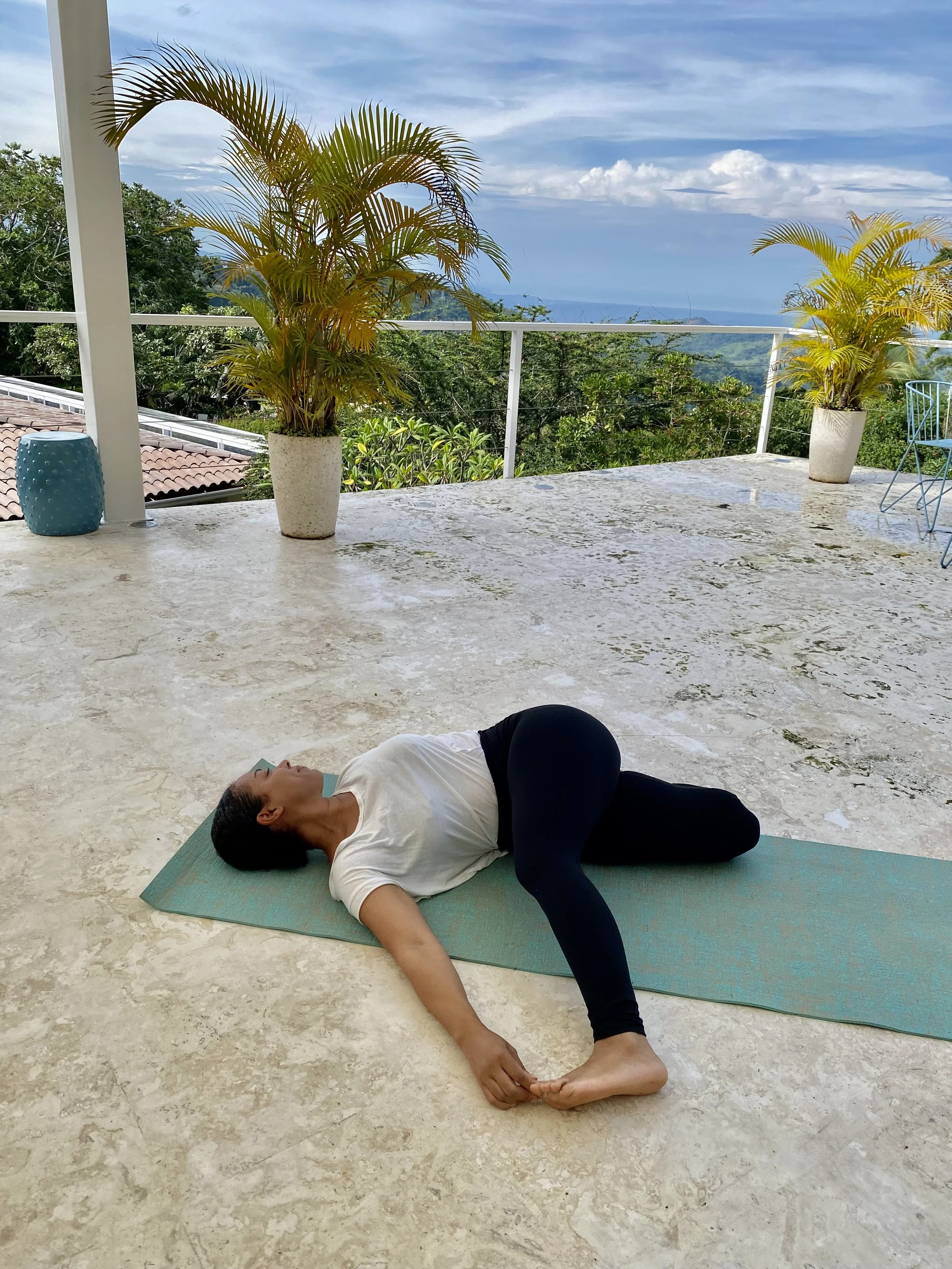 Deep Rest with Yoga Nidra- Evening Yoga 4-5 pm I Costa Rica (Atenas- Alajuela) 