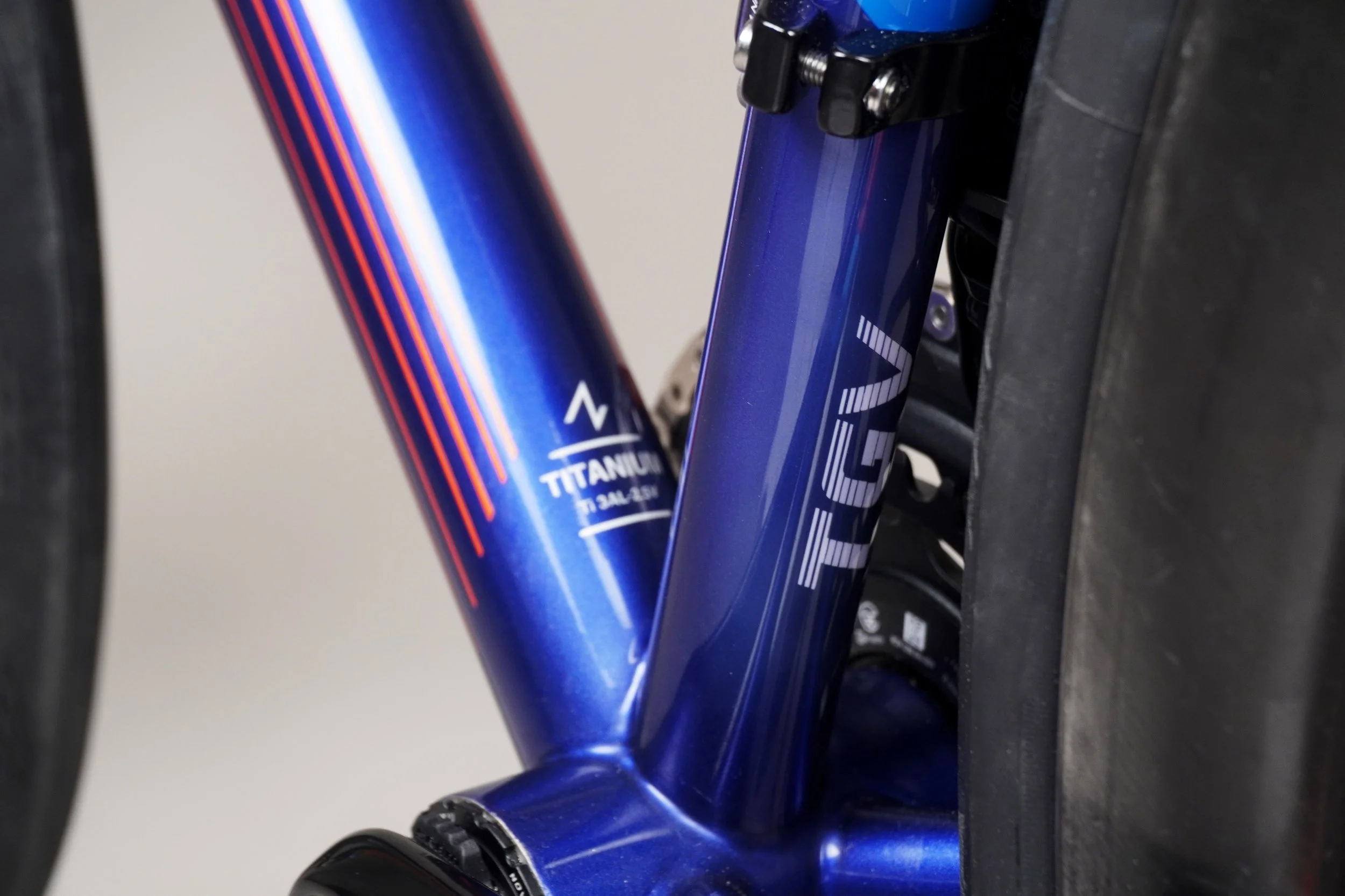 AVALANCHE CYCLES -BESPOKED TITANIUM-TGV 19.jpg