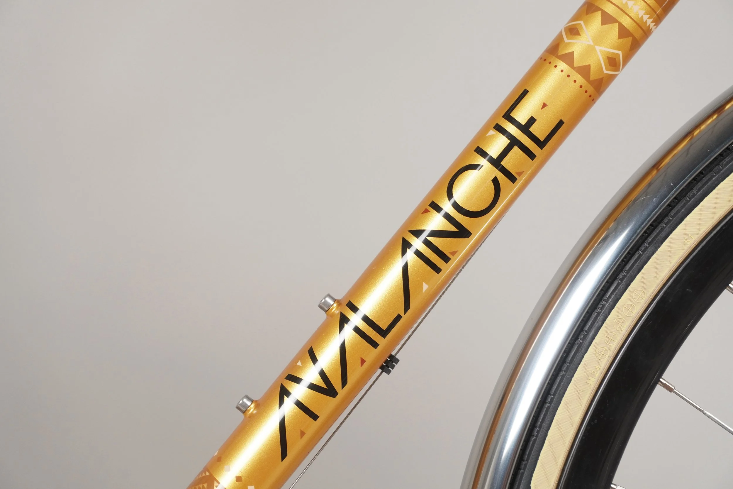 AVALANCHE CYCLE-randonneuse sur mesure inox 09.jpg