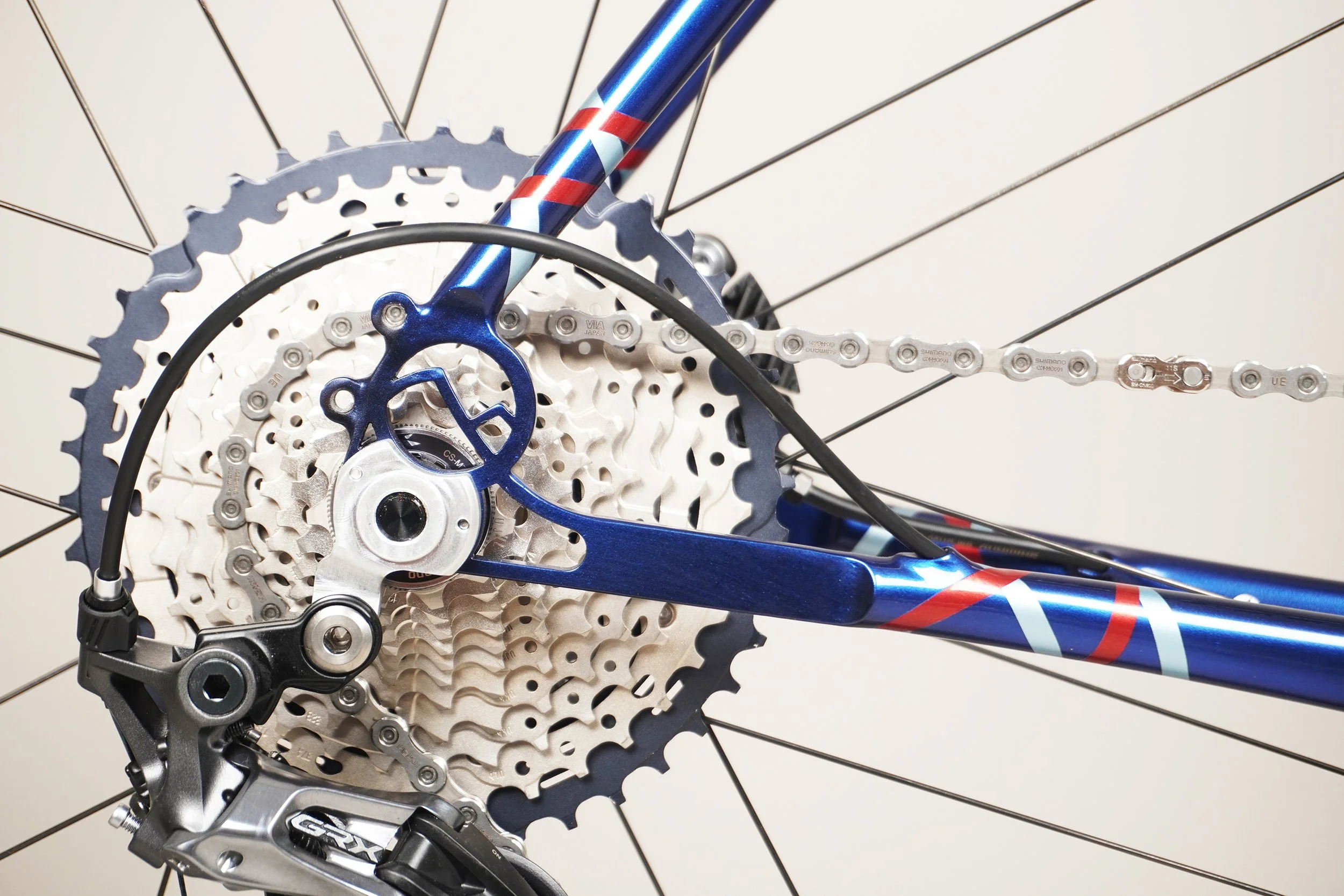 AVALANCHE CYCLES - ACIER SUR MESURE CAMPA GRX 07.jpg