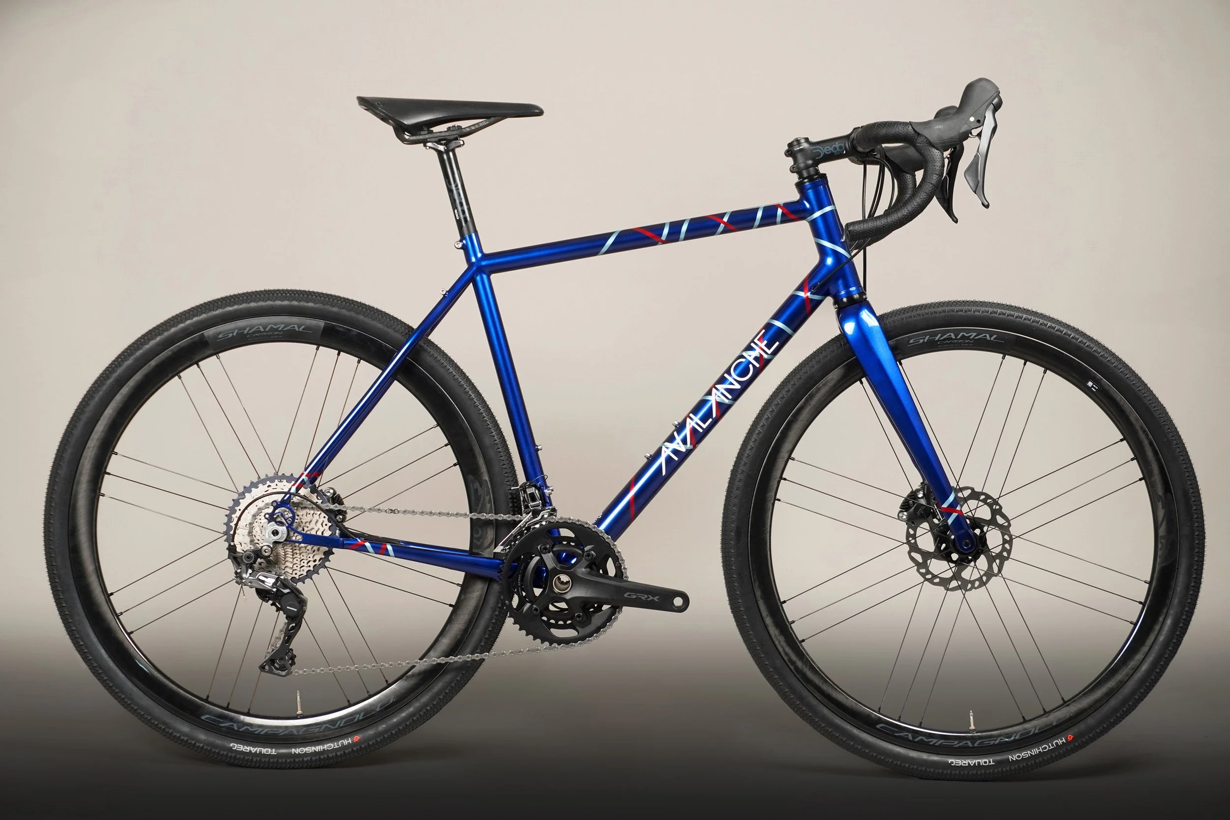 AVALANCHE CYCLES - ACIER SUR MESURE CAMPA GRX.jpg