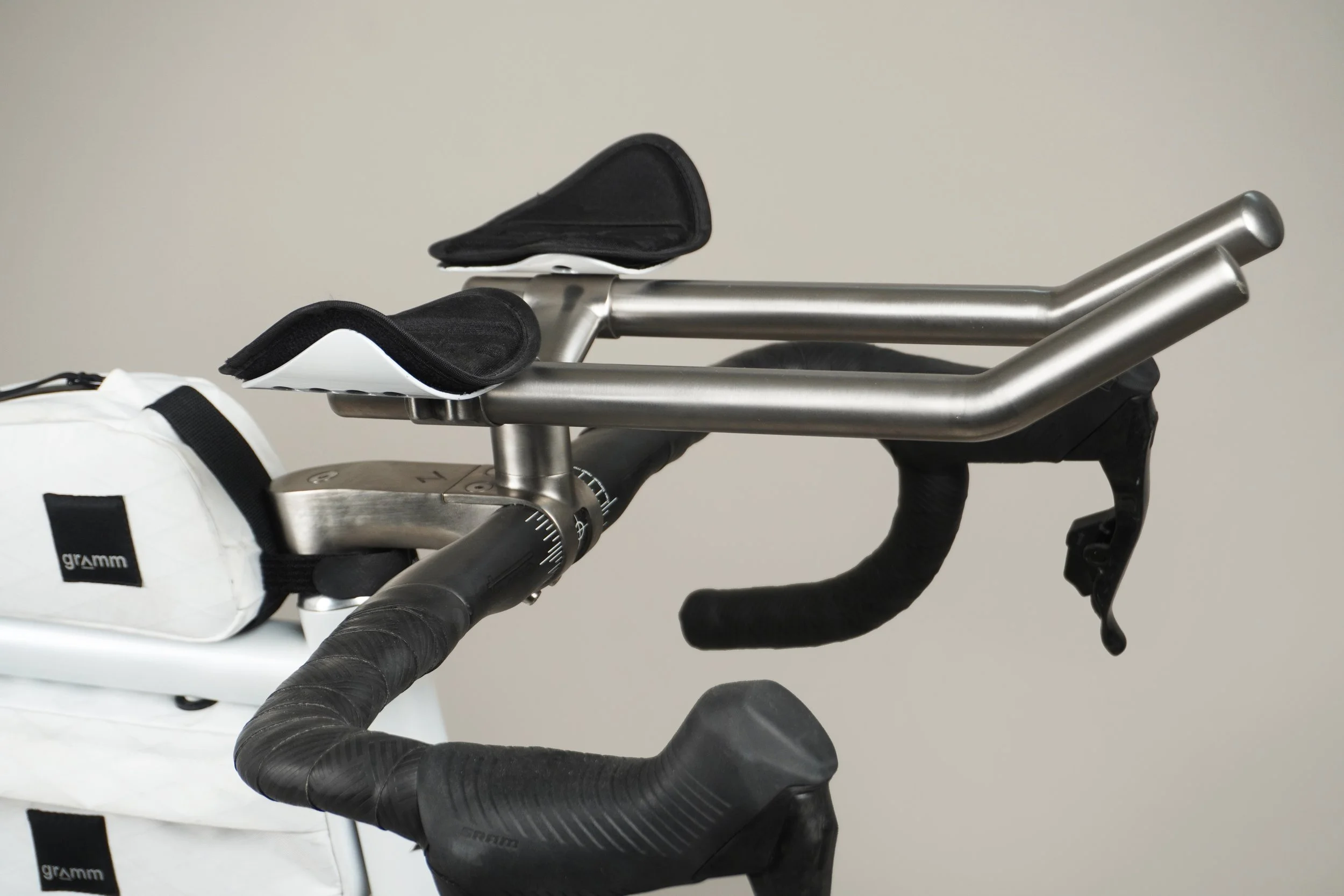 AVALANCHE CYCLES- WHITE TITANE PROLONGATEURS - 15.jpg