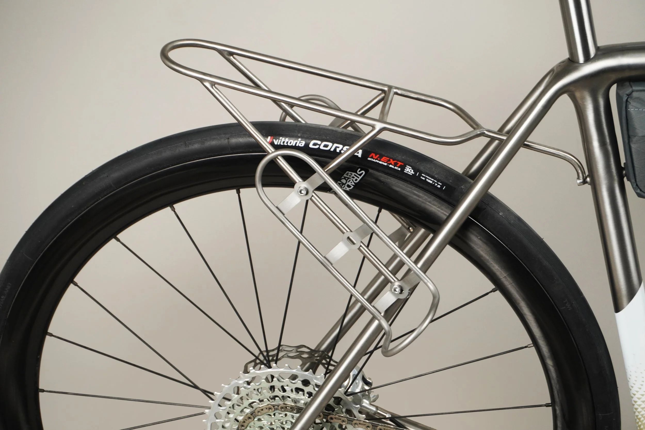 AVALANCHE CYCLES- WHITE TITANE PROLONGATEURS - 18.jpg