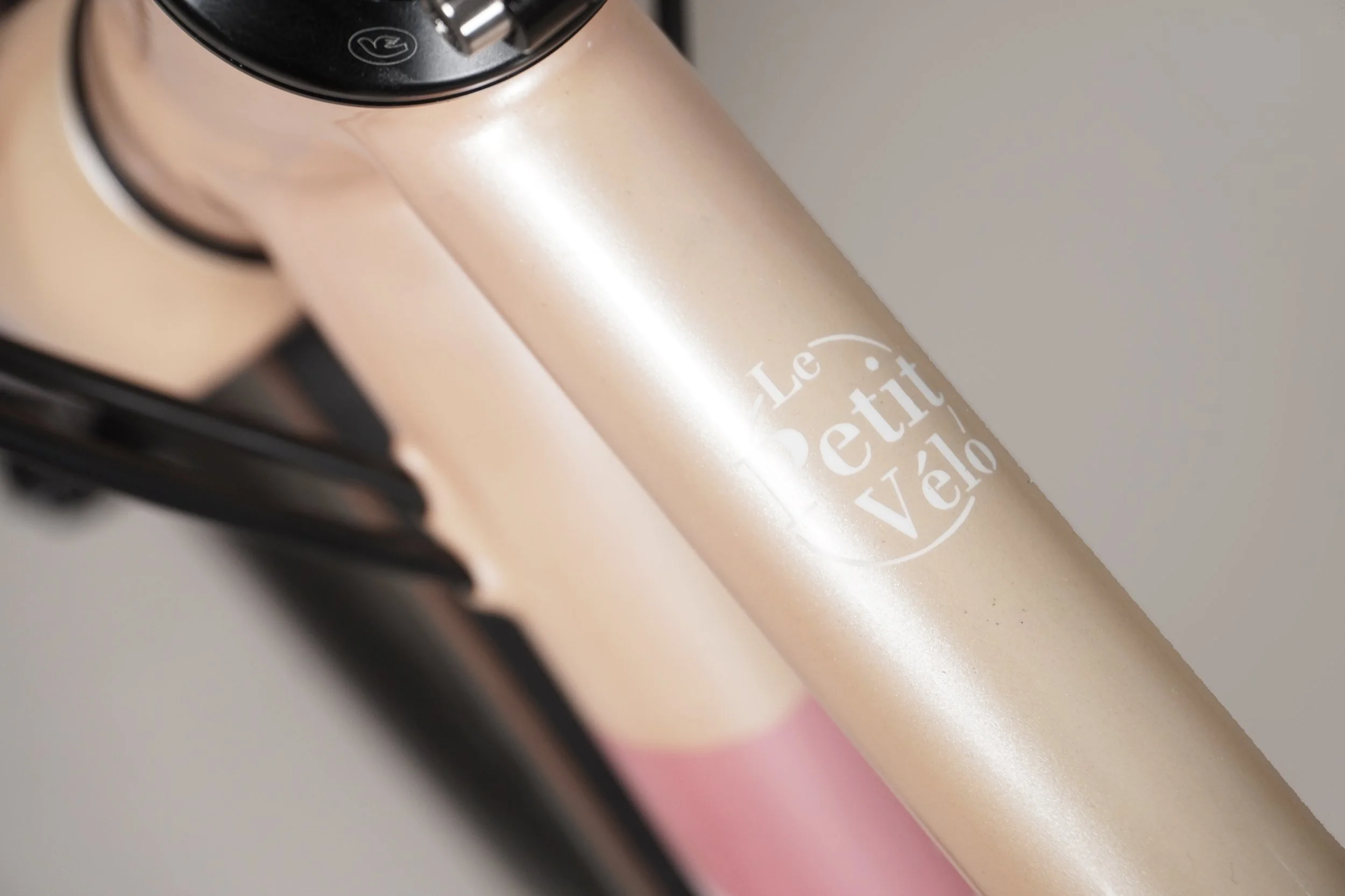 AVALANCHE CYCLES-ACIER SUR MESURE - PASTEL 17.jpg