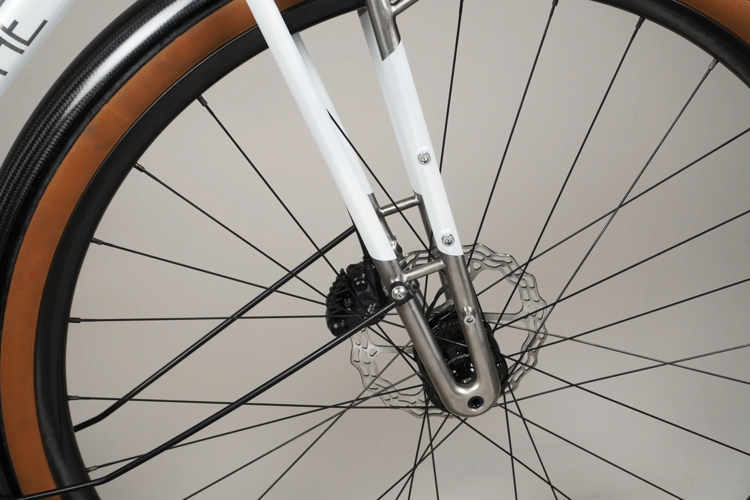 AVALANCHE CYCLE-TITANIUM WHITE TRUSS 08.jpg