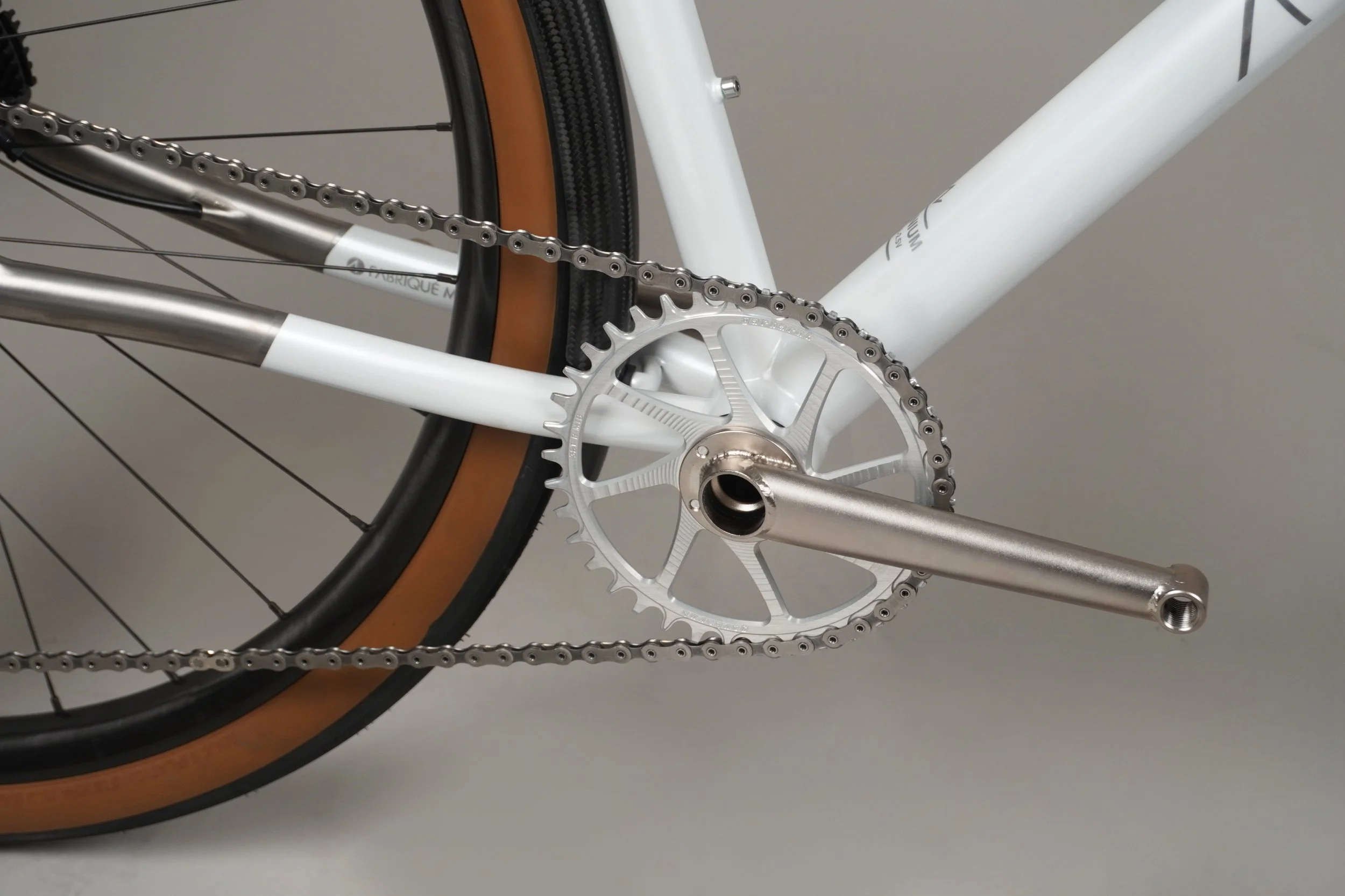 AVALANCHE CYCLE-TITANIUM WHITE TRUSS 11.jpg