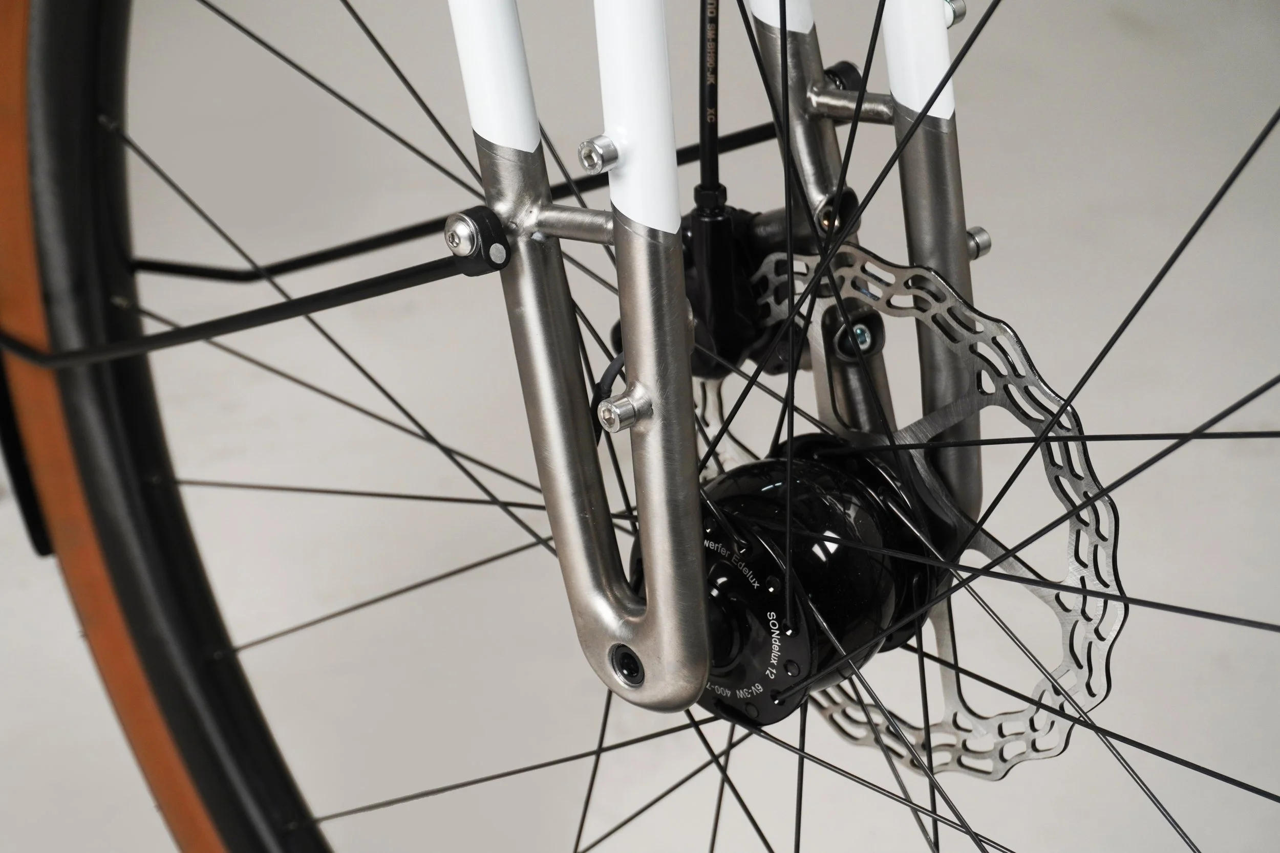 AVALANCHE CYCLE-TITANIUM WHITE TRUSS 20.jpg