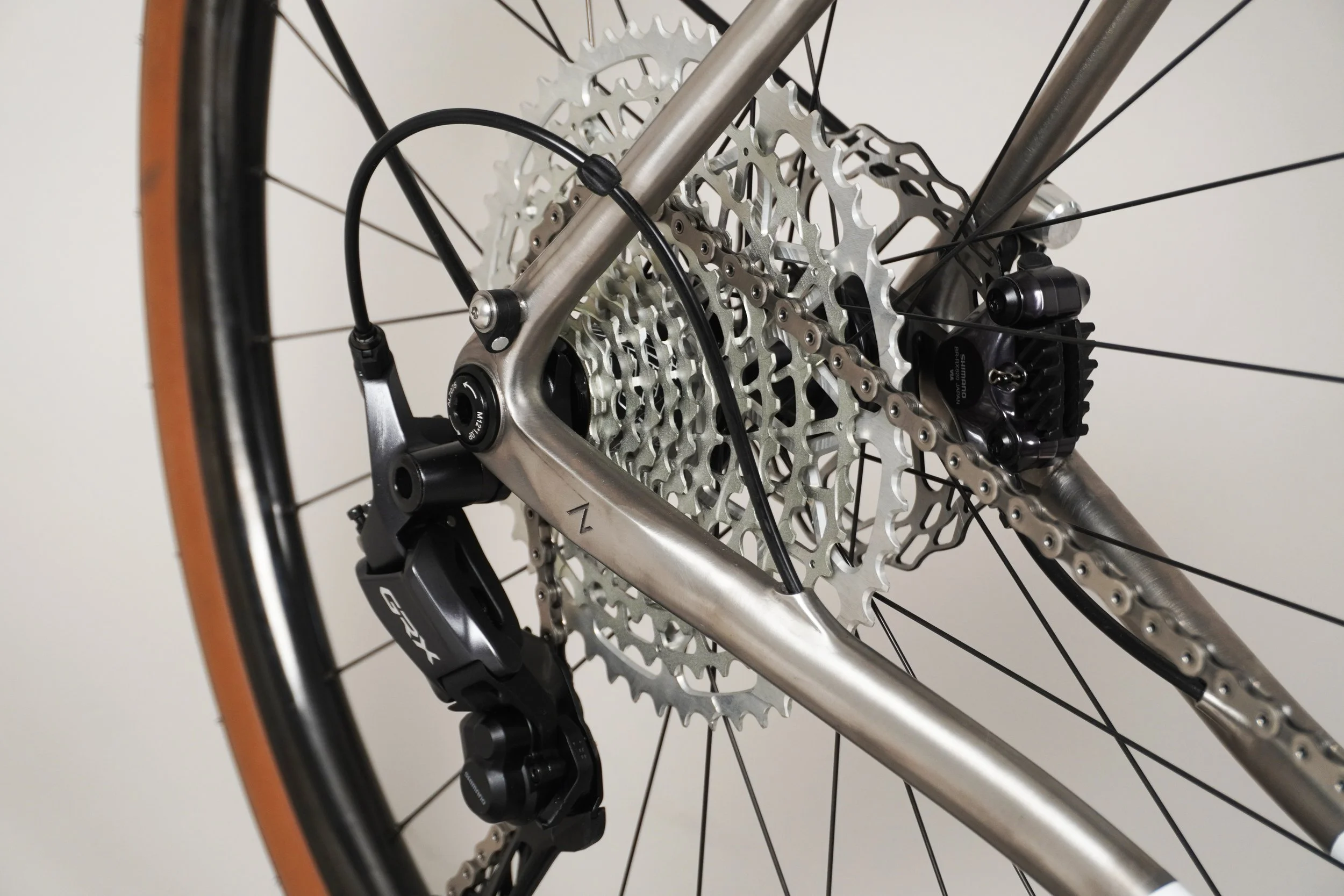 AVALANCHE CYCLE-TITANIUM WHITE TRUSS 23.jpg