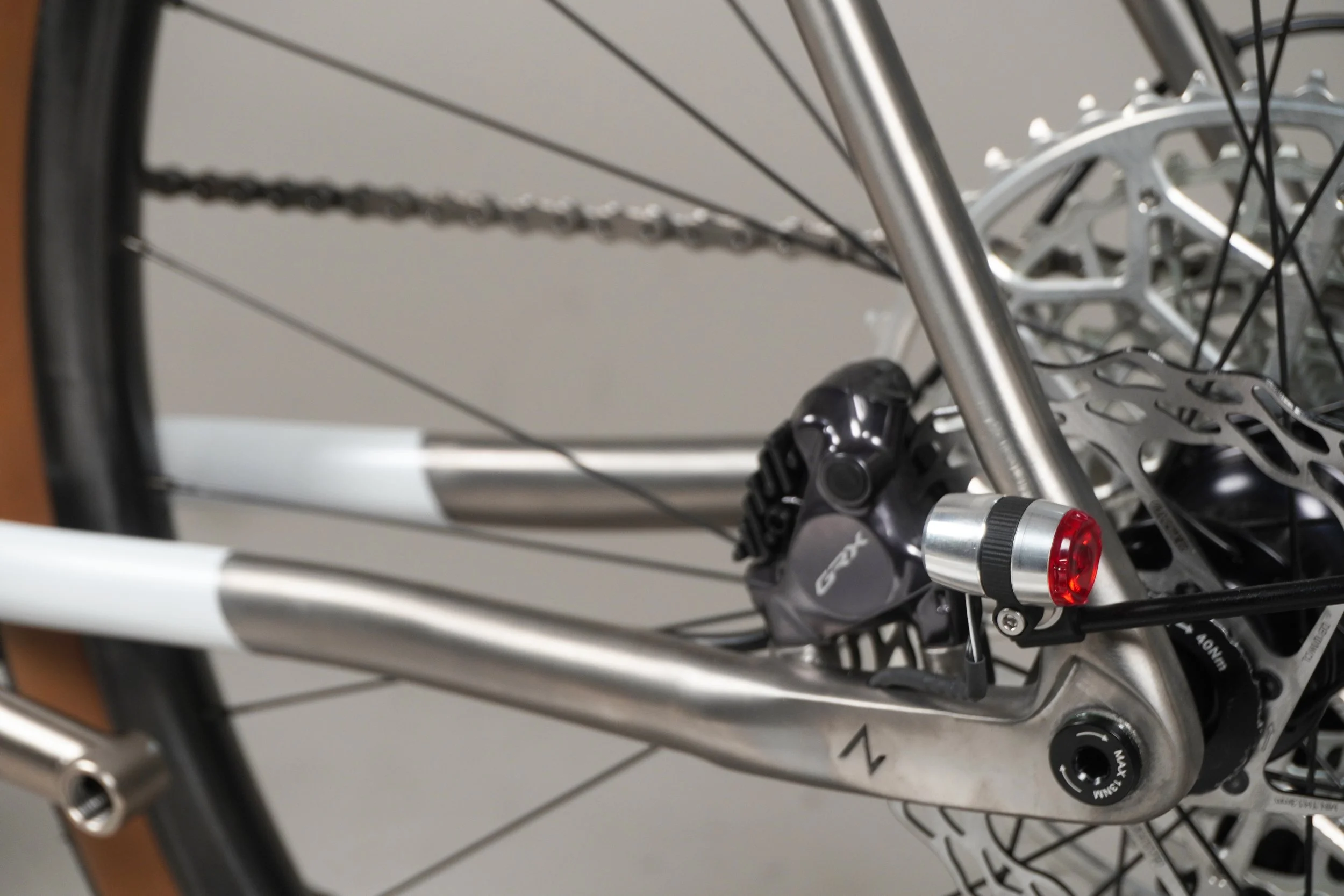 AVALANCHE CYCLE-TITANIUM WHITE TRUSS 29.jpg