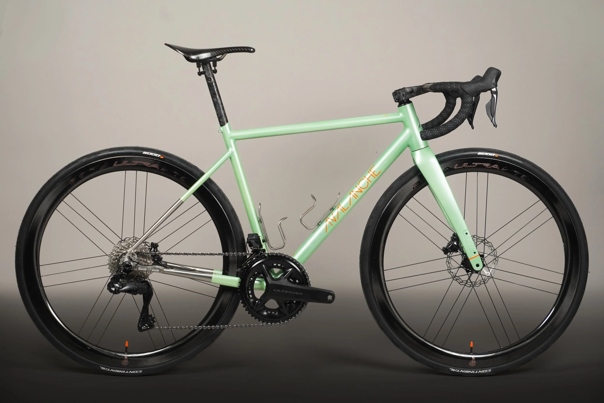 AVALANCHE-vélo inox route sur mesure-vert orange 01 copie.jpg