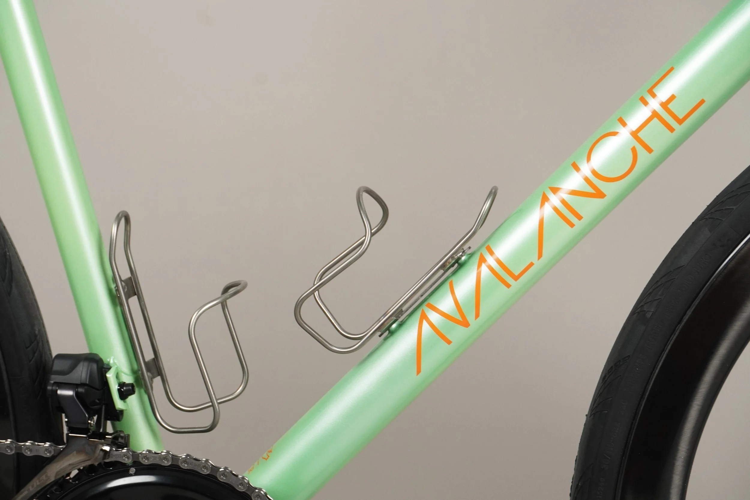 AVALANCHE-vélo inox route sur mesure-vert orange 08.jpg
