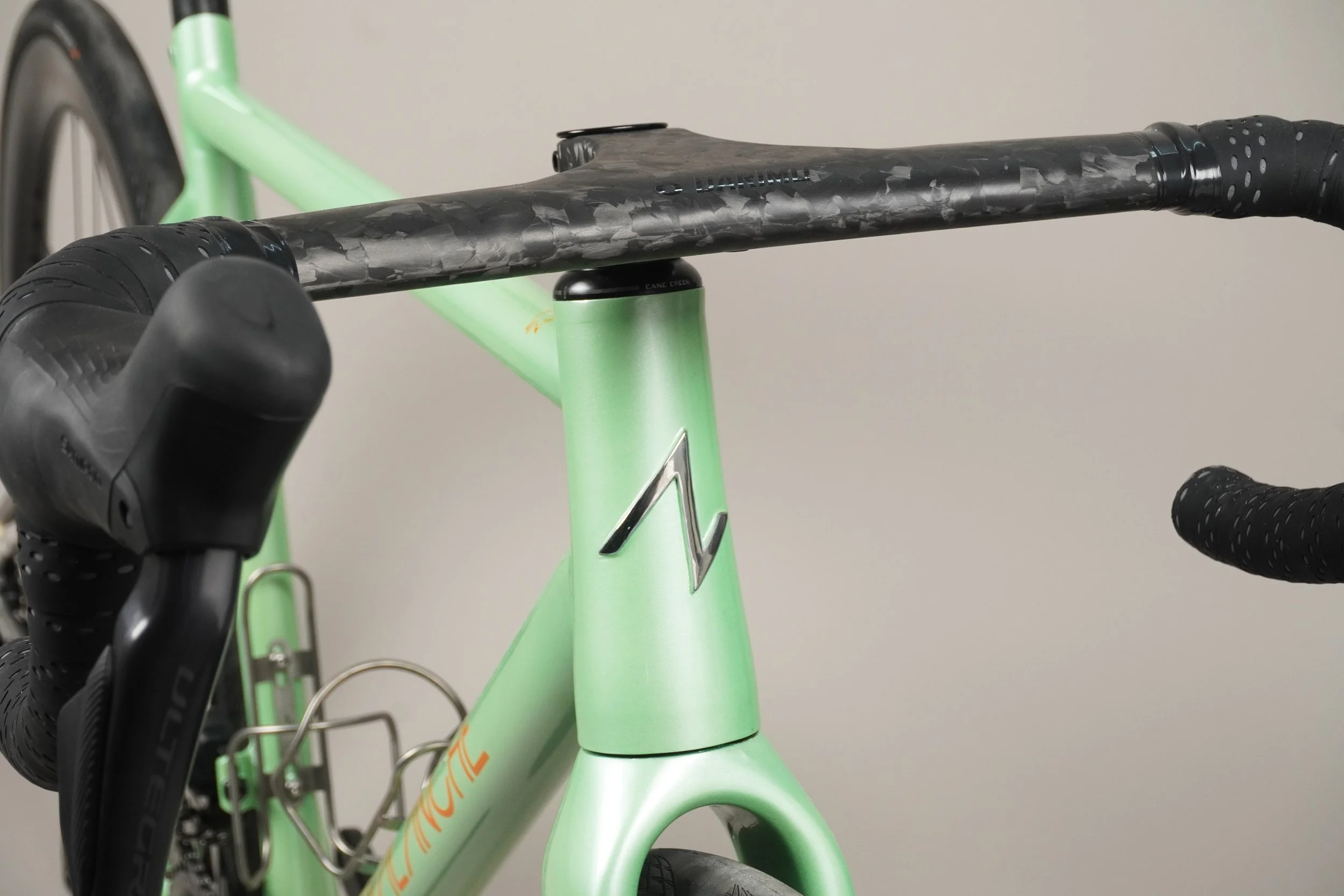 AVALANCHE-vélo inox route sur mesure-vert orange 19.jpg