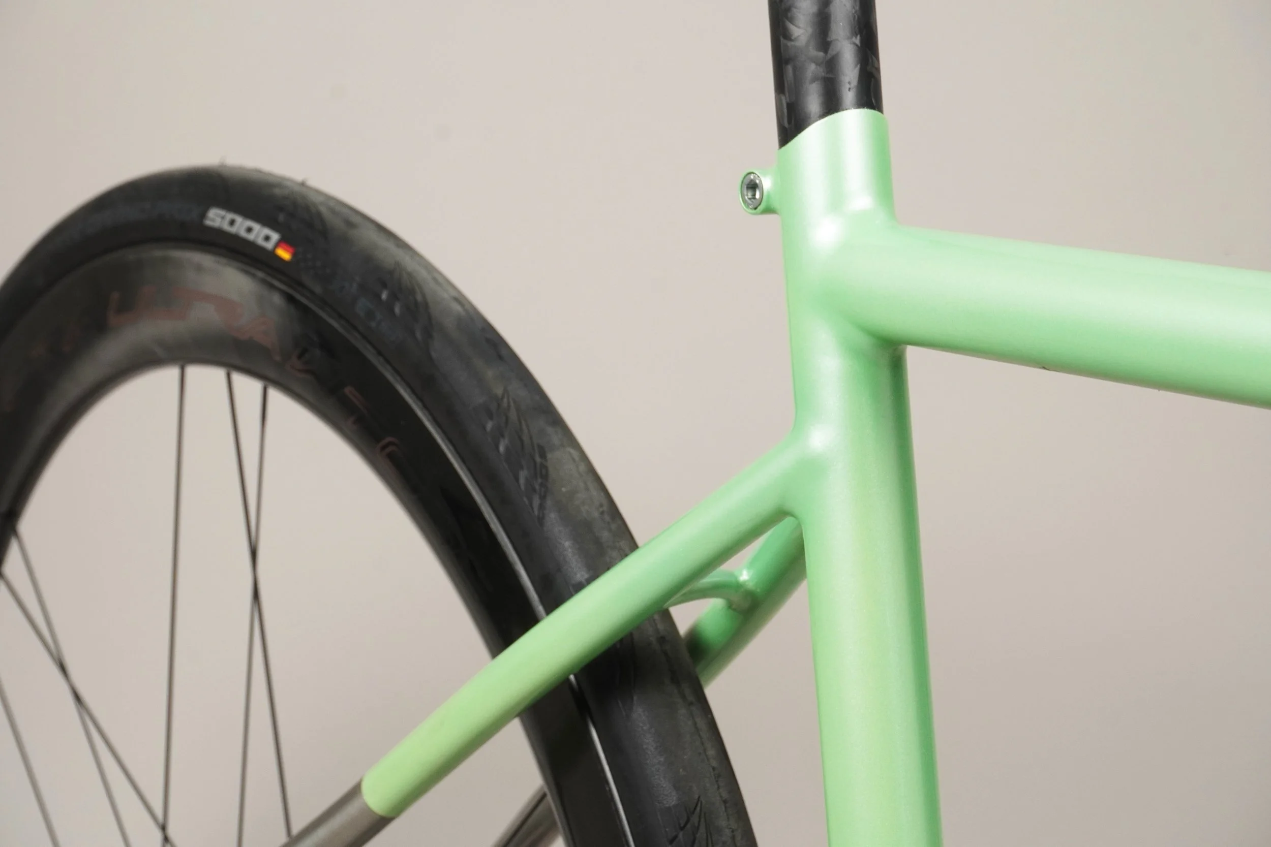 AVALANCHE-vélo inox route sur mesure-vert orange 22.jpg