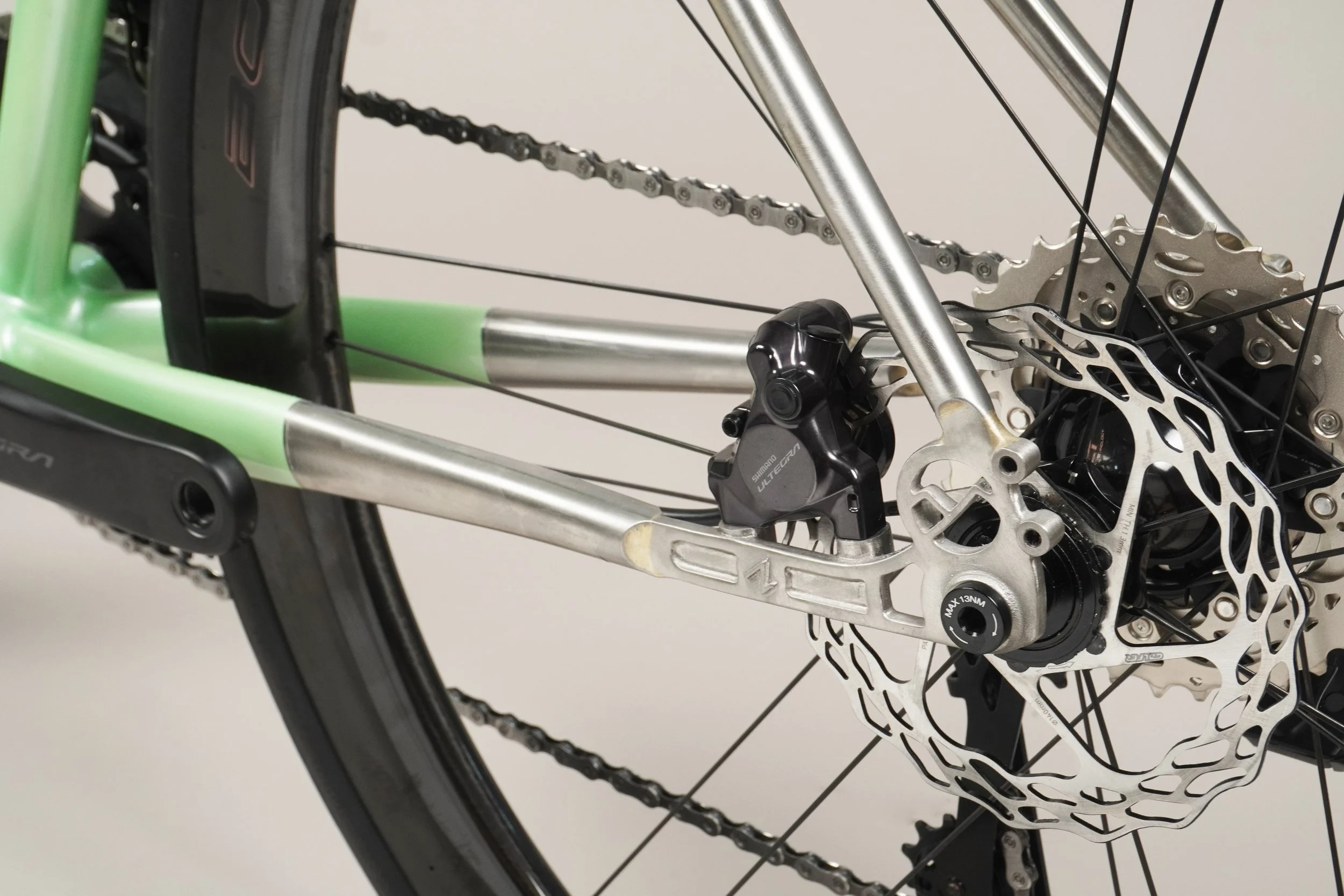 AVALANCHE-vélo inox route sur mesure-vert orange 23.jpg