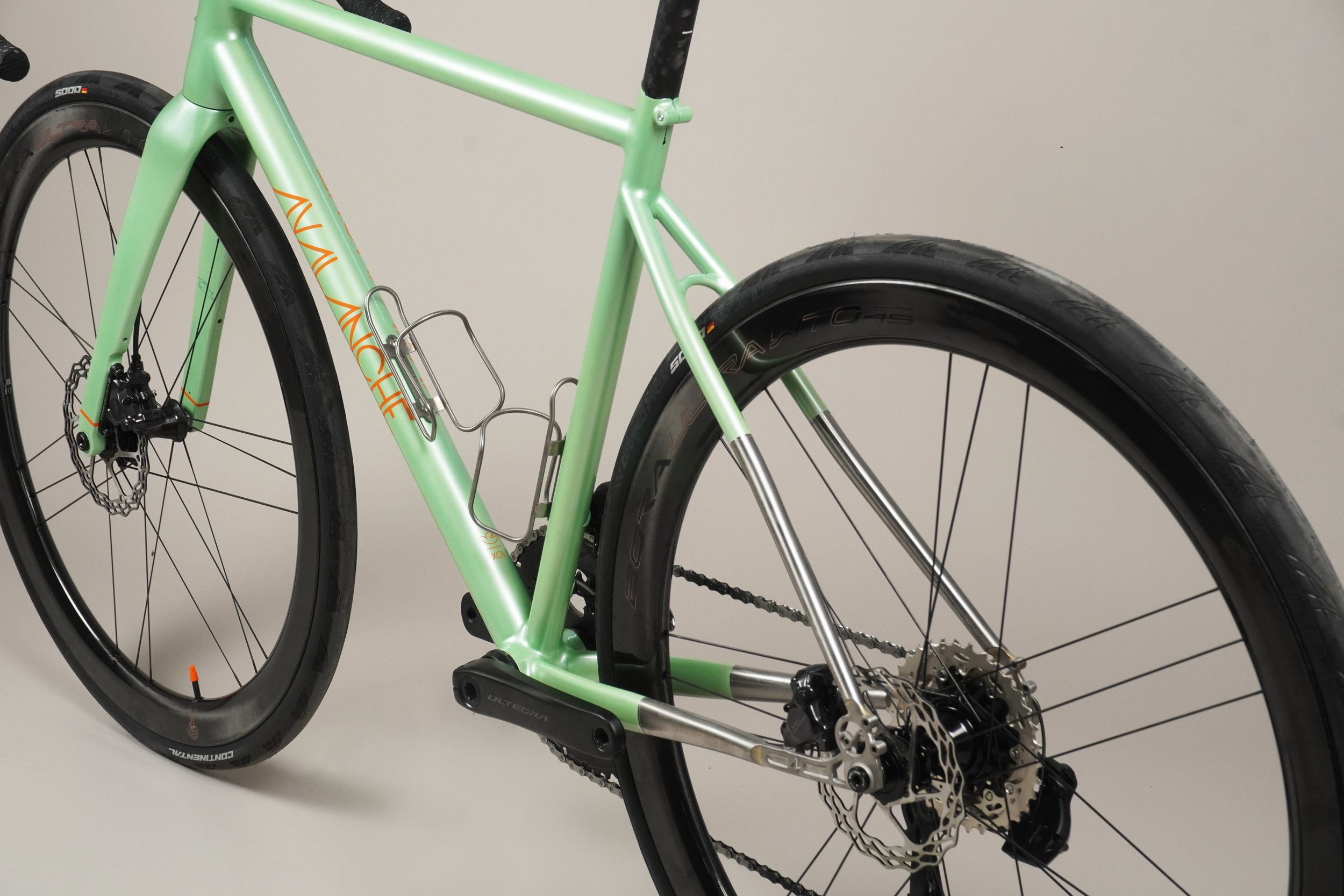 AVALANCHE-vélo inox route sur mesure-vert orange 24.jpg