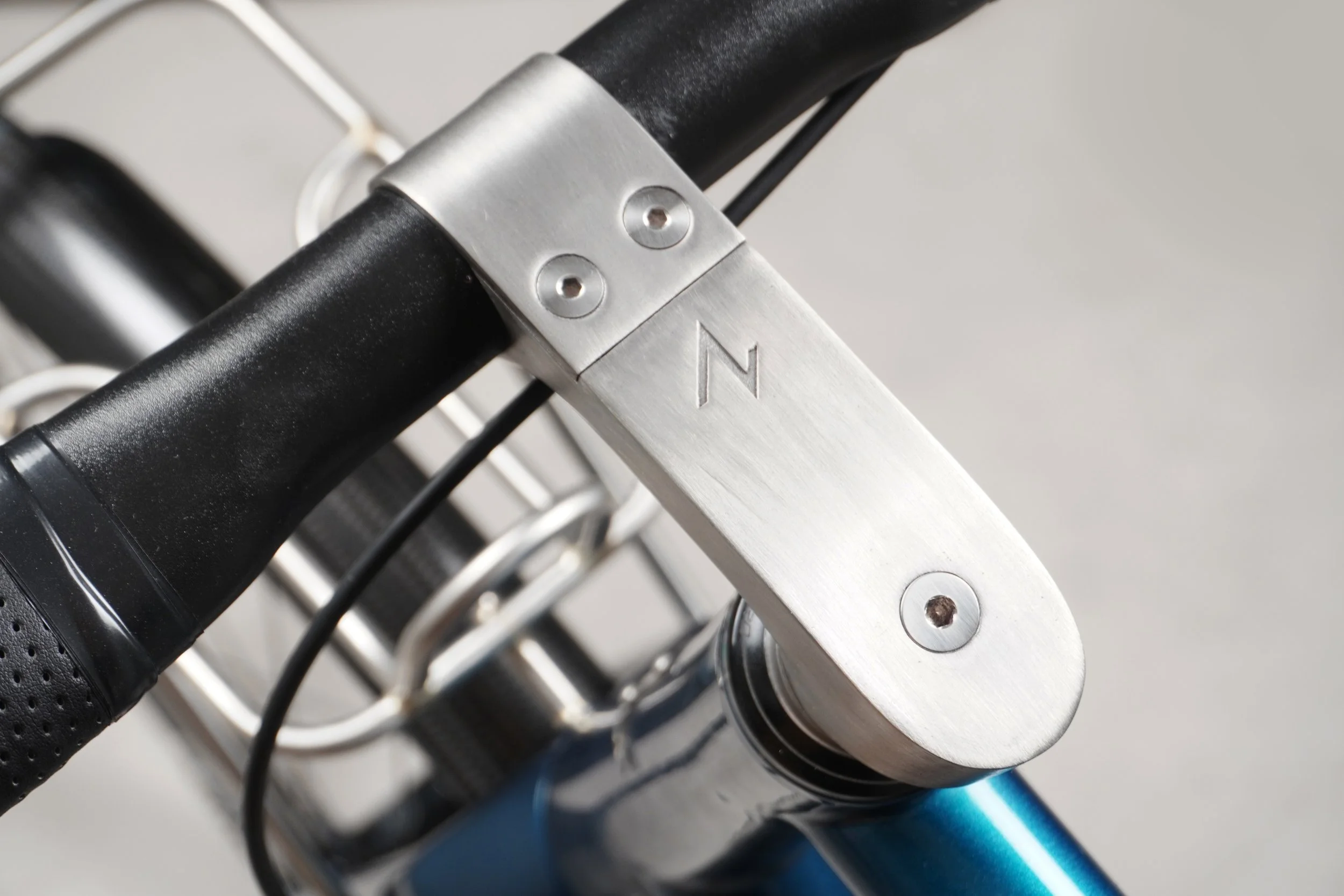 AVALANCHE CYCLES-TITANIUM GRAVEL BLUE GRADIENT 20.jpg