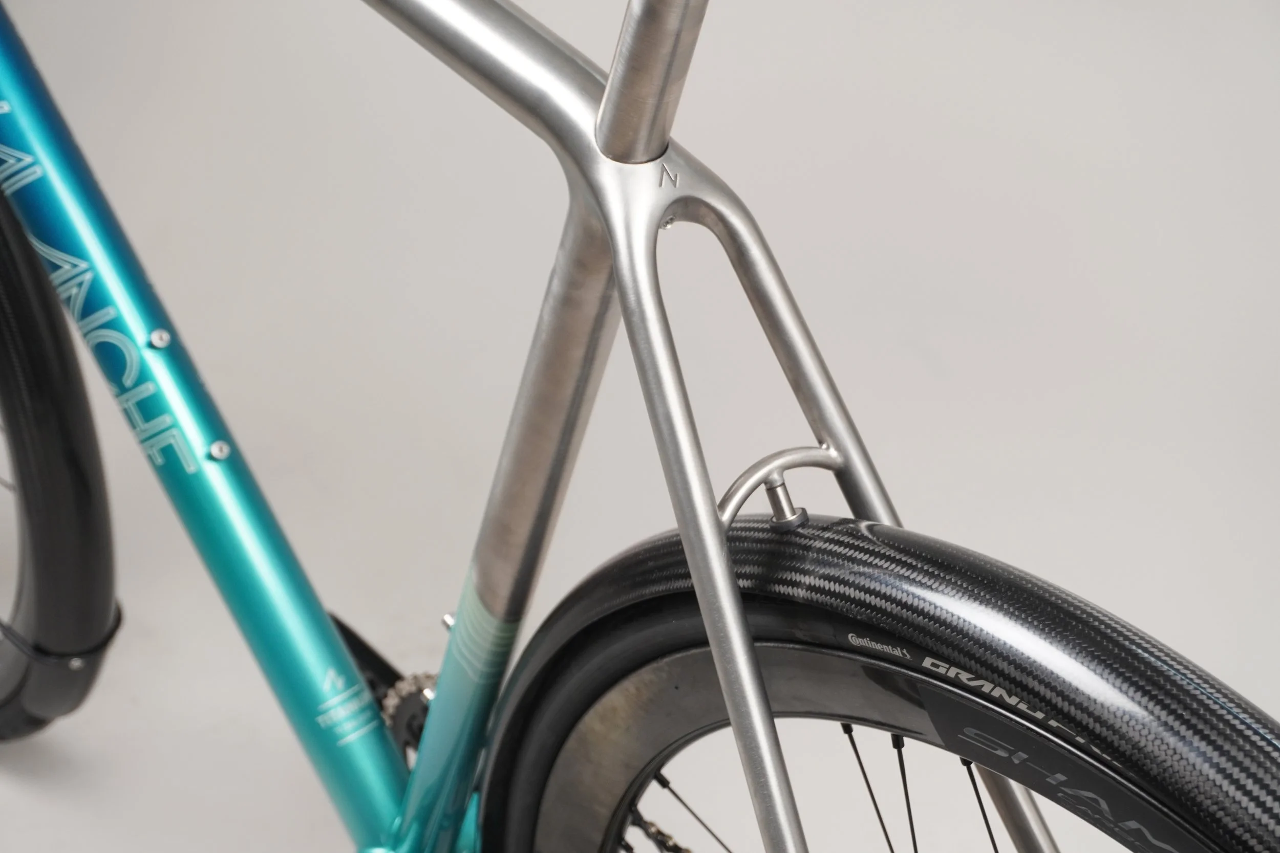 AVALANCHE CYCLES-TITANIUM GRAVEL BLUE GRADIENT23.jpg