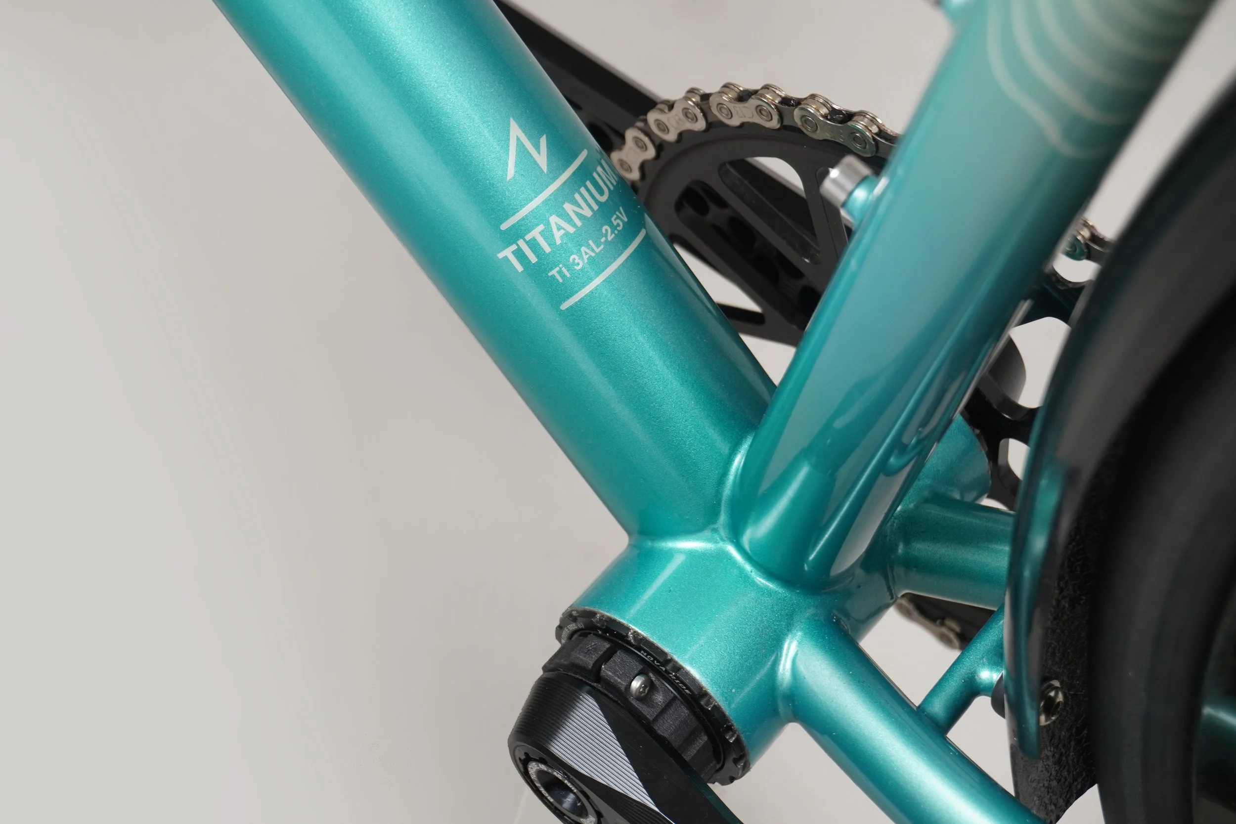 AVALANCHE CYCLES-TITANIUM GRAVEL BLUE GRADIENT25.jpg