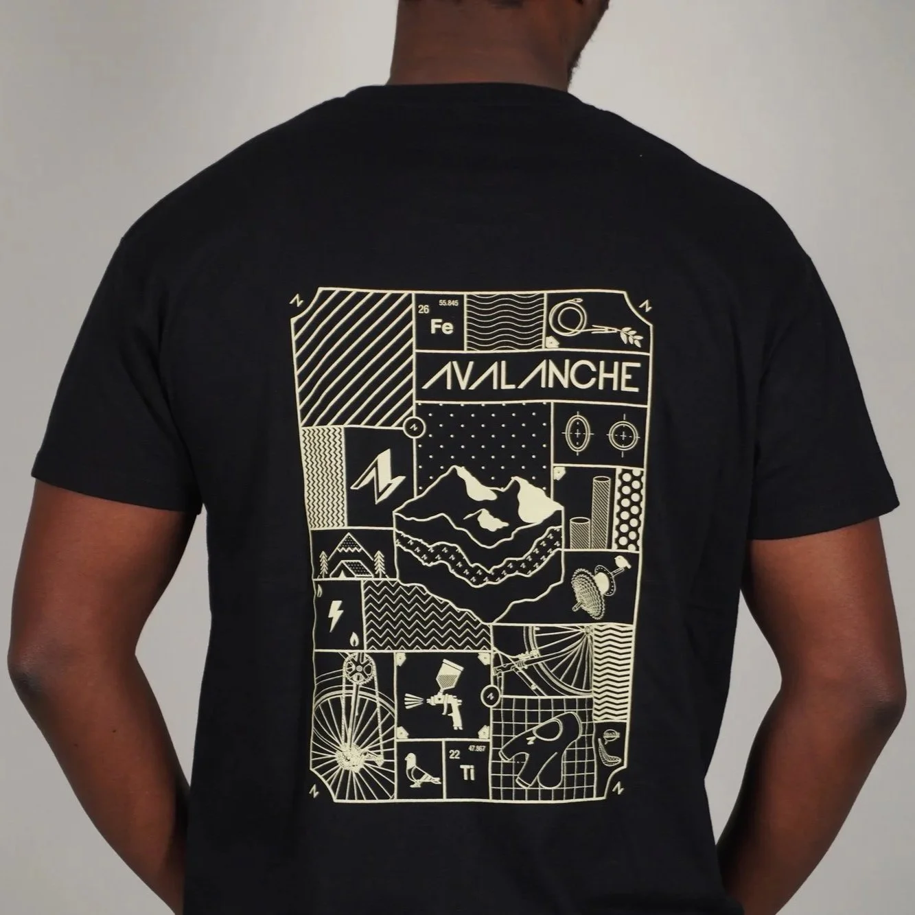 T-shirt Avalanche - BLACK