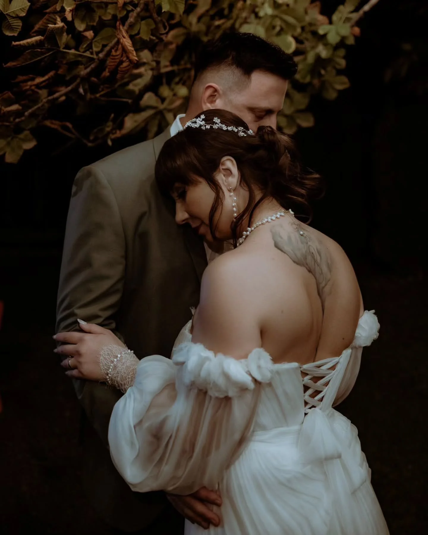 ✨ Am avut bucuria să surprind &icirc;n imagini povestea de dragoste a lui Eugen &amp; Anca &icirc;n cea mai frumoasă zi a lor &ndash; ziua nunții. 💍❤️