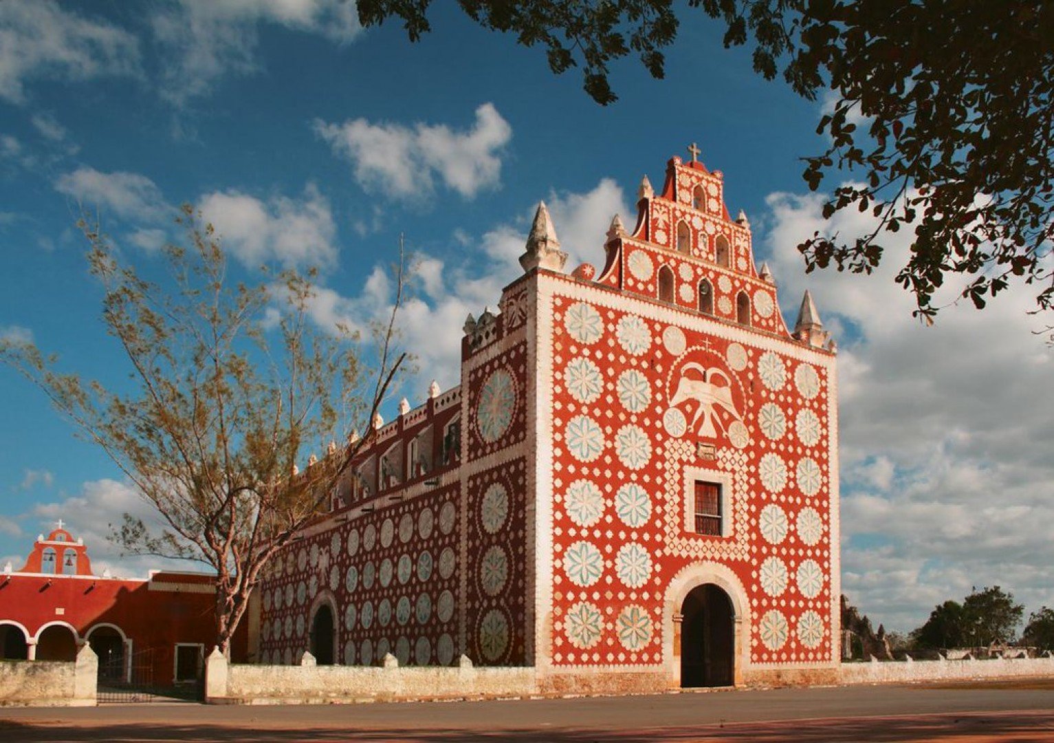 ex-convento-de-santo-domingo-en-uayma.jpeg