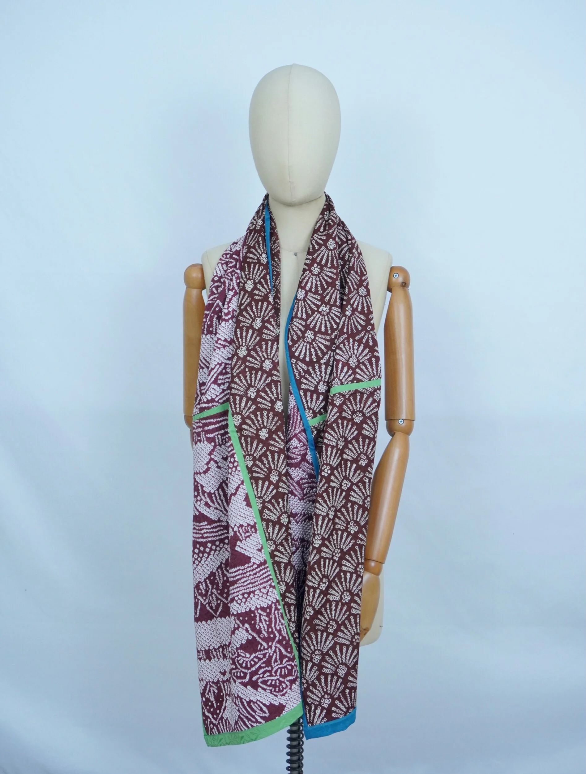 B8A86481-1CA0-439E-9347-3A232BAE5EAC