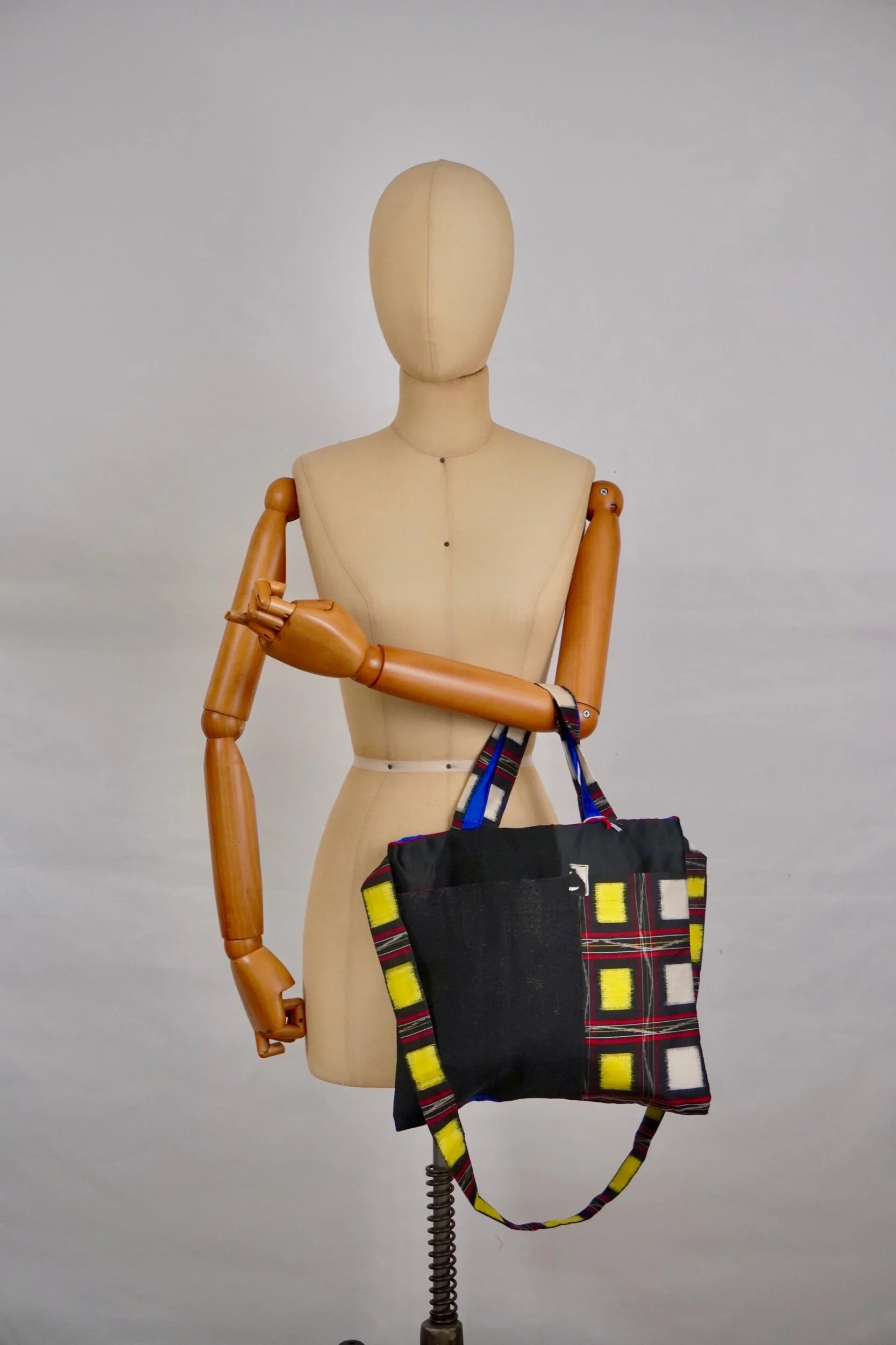 7FE9C7CB-0EEF-4CE9-B1B6-EF890445CE38