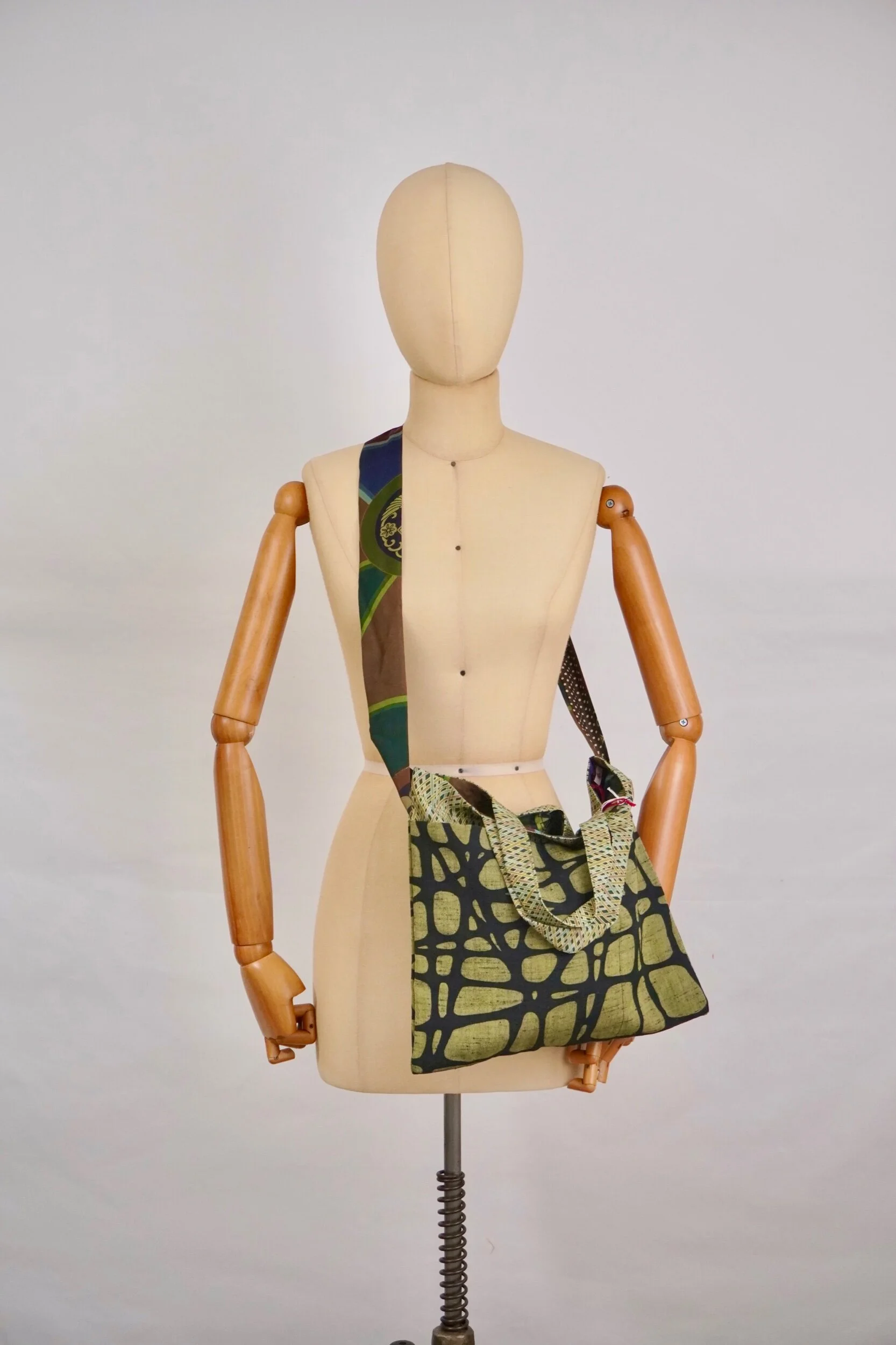 B247EA39-C407-4C73-97D3-3FB24B4580CE