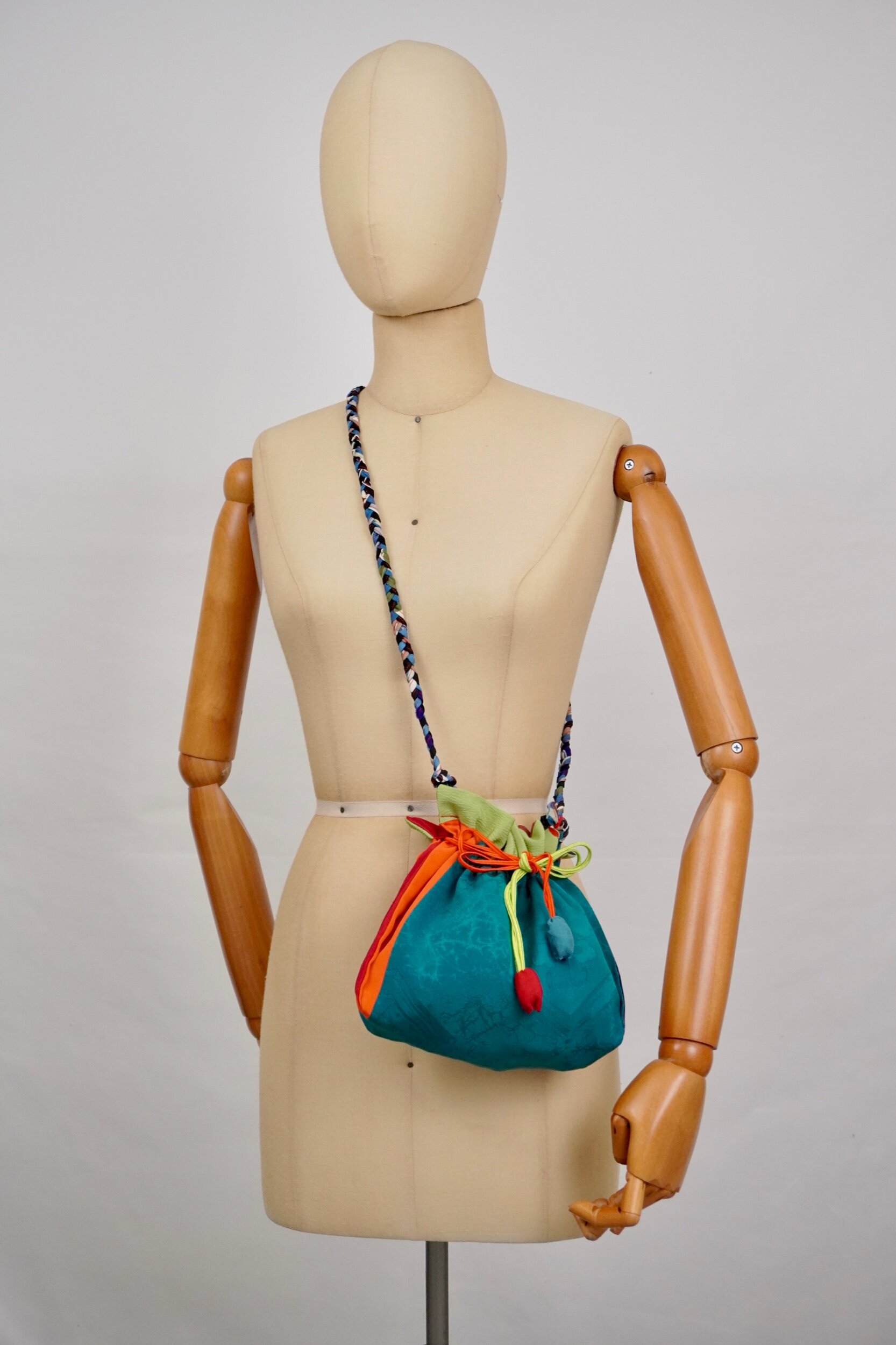 BF7FFC69-3FDA-4430-86E6-629FA76F1354